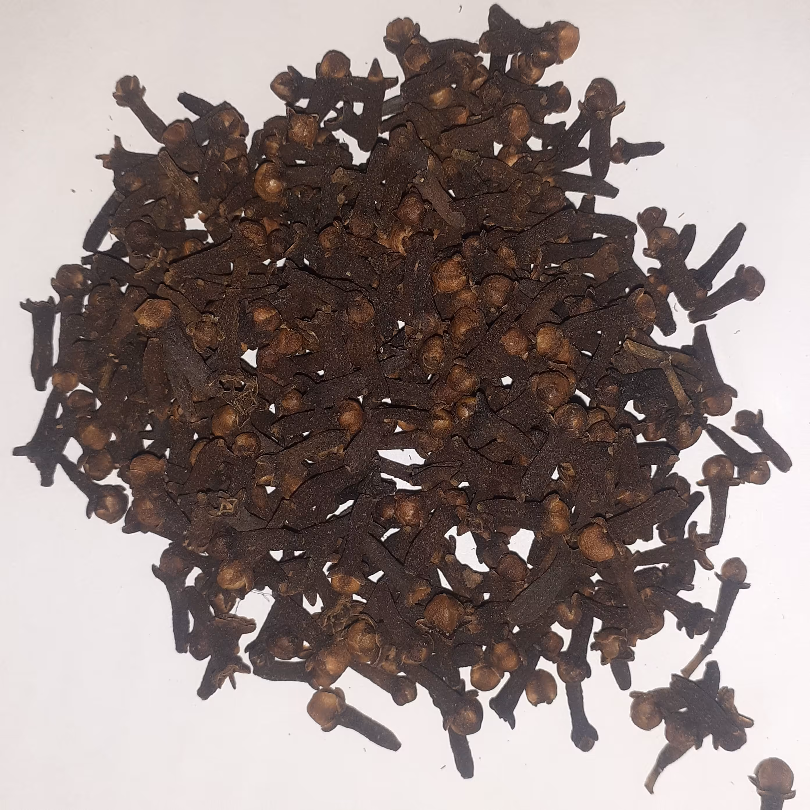 میخک خوش عطر و درجه یک اعلا در بسته بندی (80 گرمی)