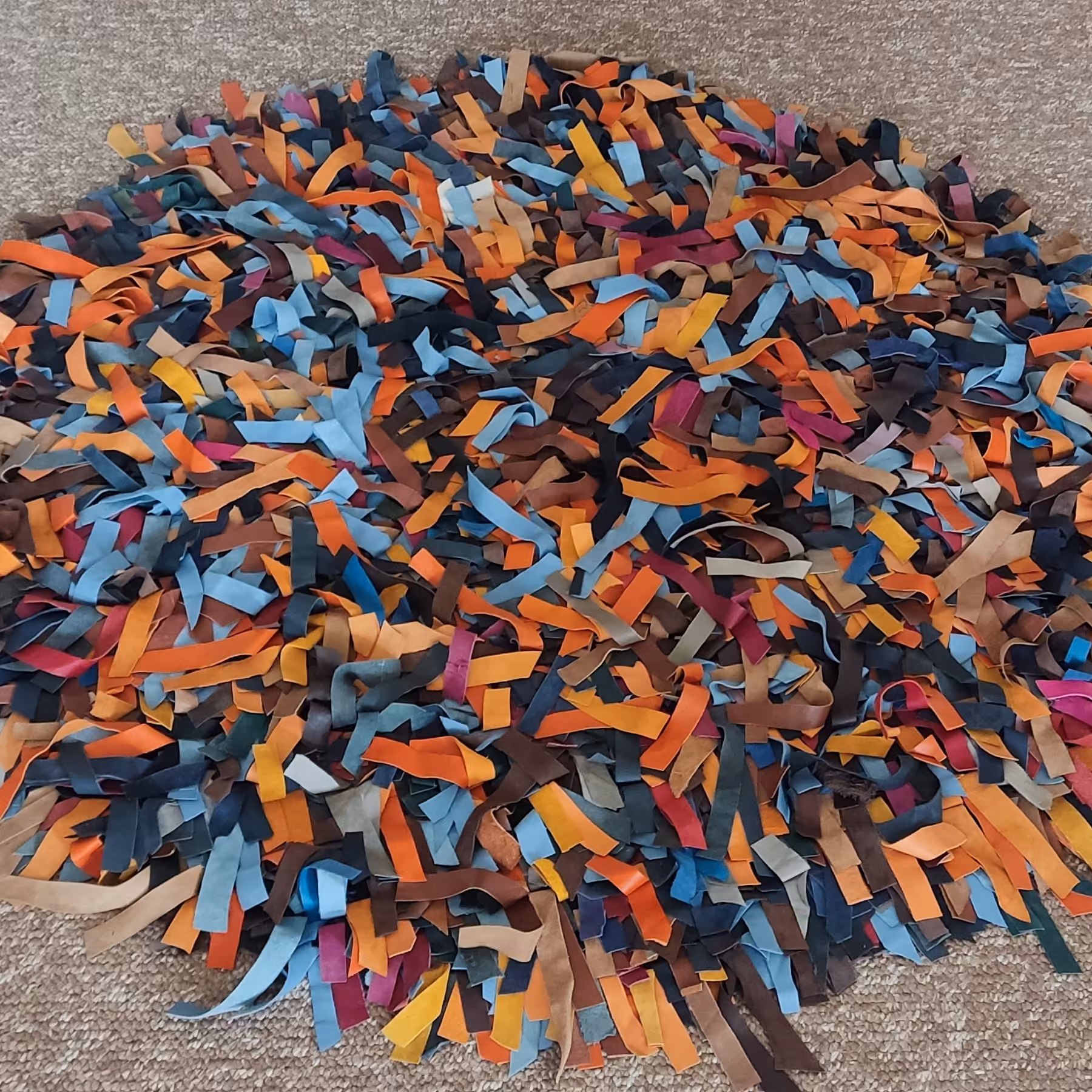 فرش چرم شگی پرز بلند همه رنگی