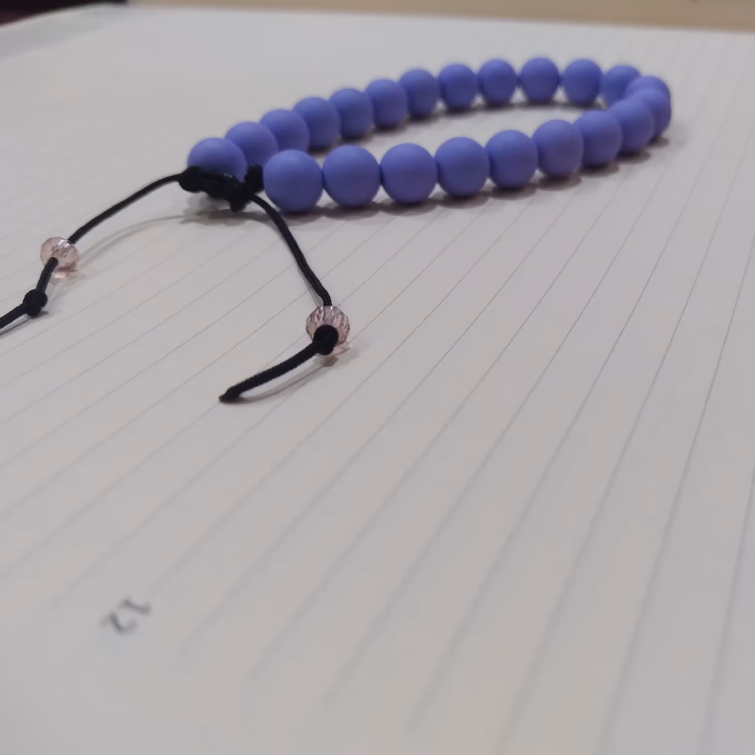 دستبند مرواریدی بنفش سایز بزرگ 