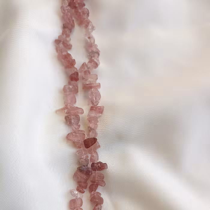 ریسه سنگ شکسته استرابری کوارتز  