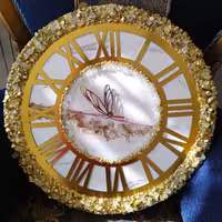 ساعت دیواری رزینی کار شده با سنگ ژئود با طرح سنگ مرمر  با قطر 50