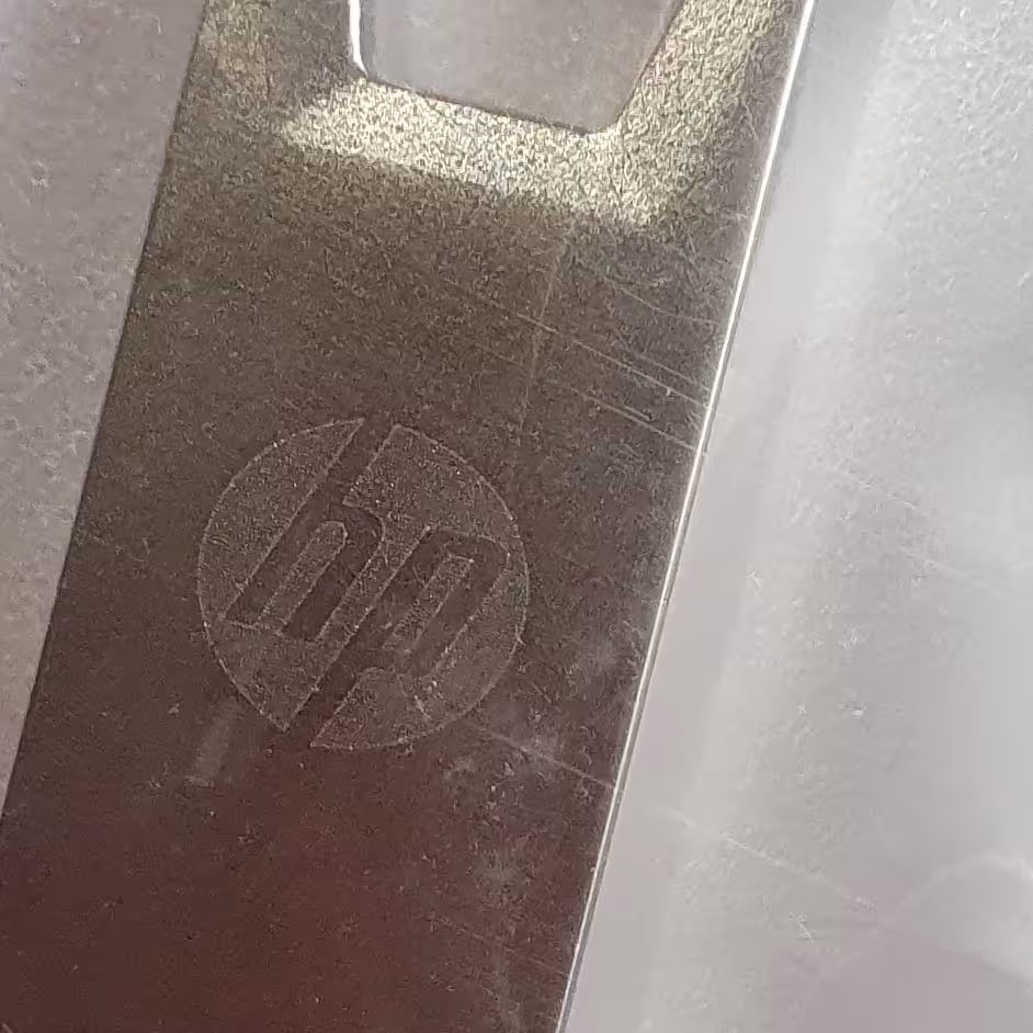 فلش مموری وارداتی برندHP  با ظرفیت  2 ترابایت