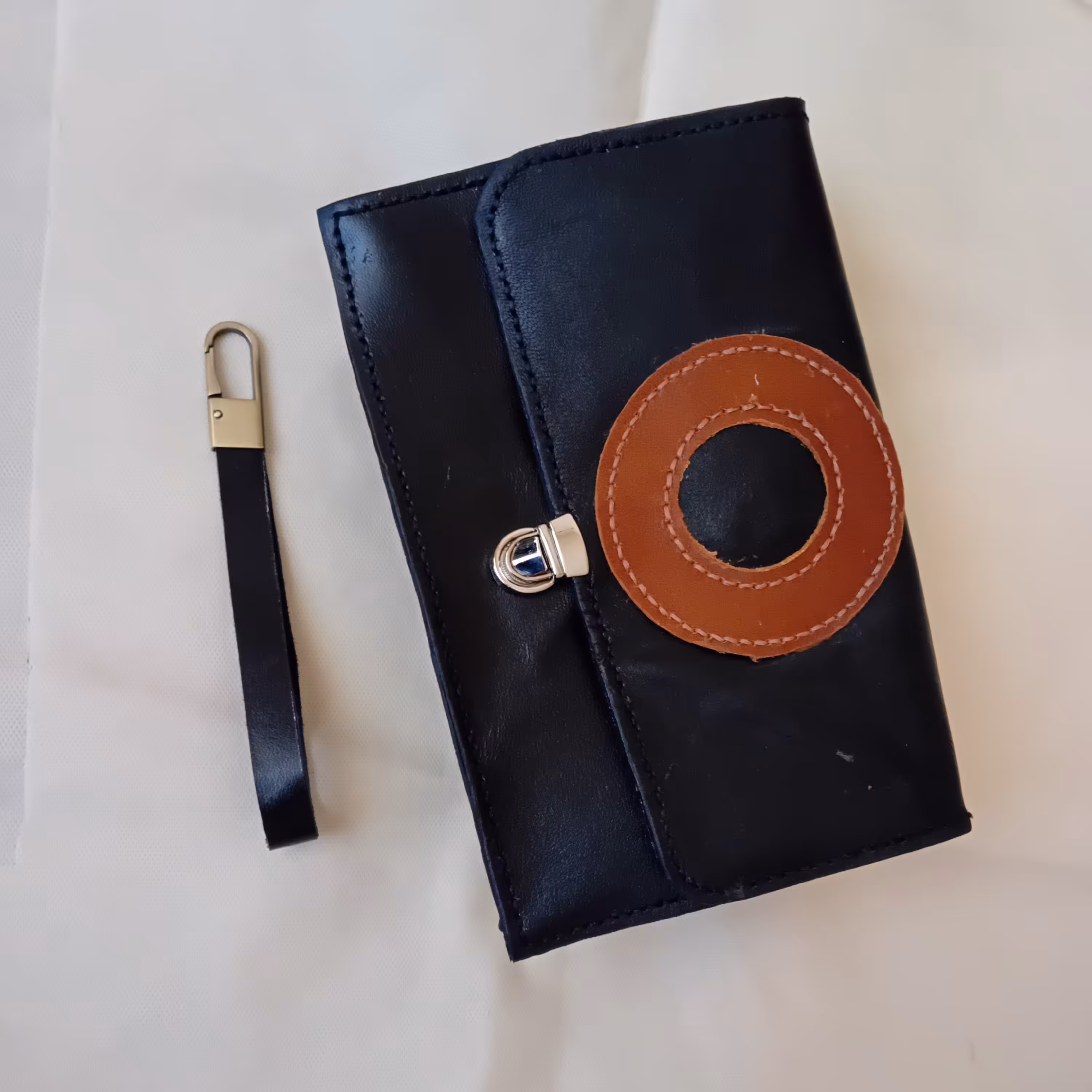 کیف جامدارکی چرم طبیعی دست دوز 