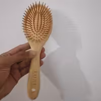 شانه چوبی لوسی