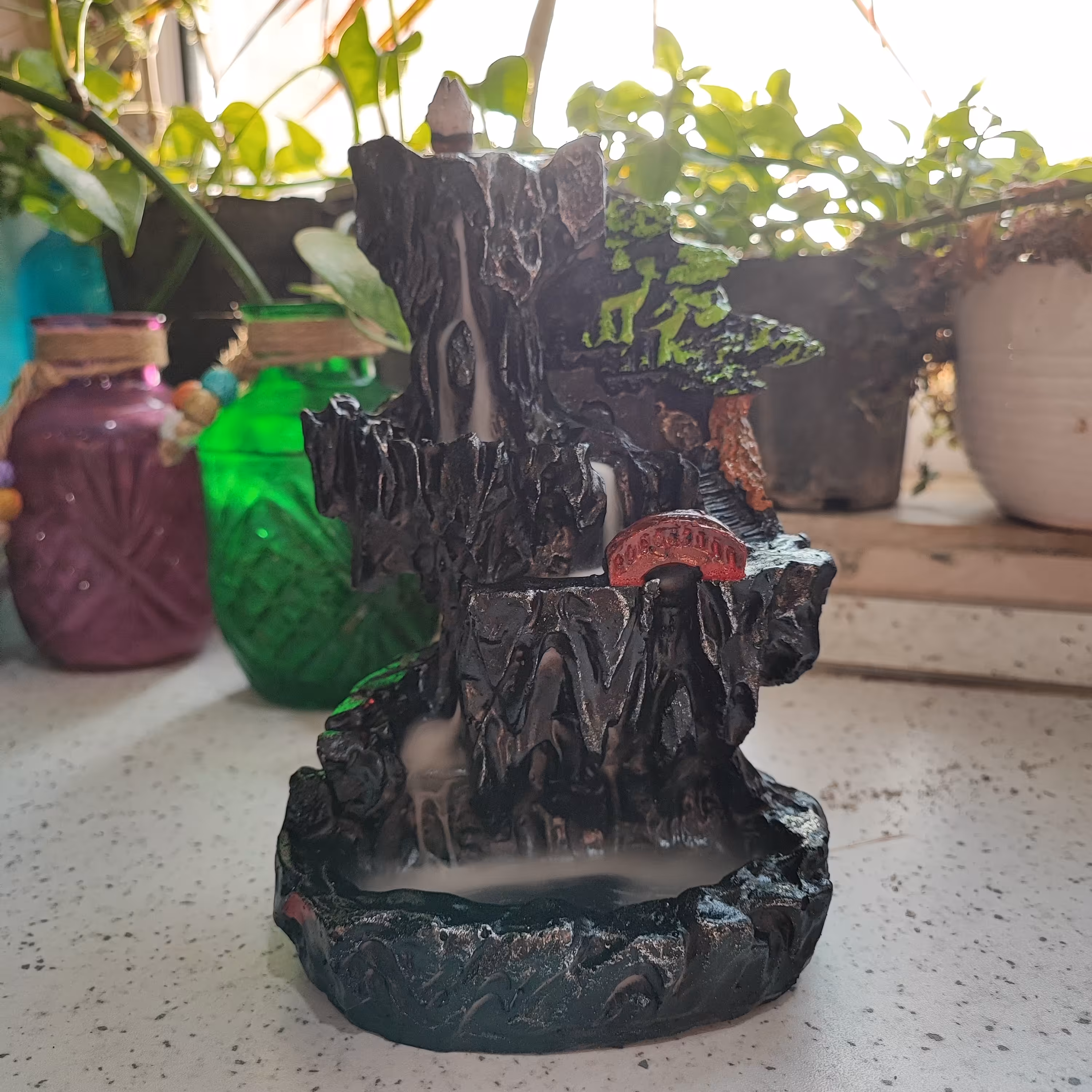 جا عودی آبشاری صخره ای 