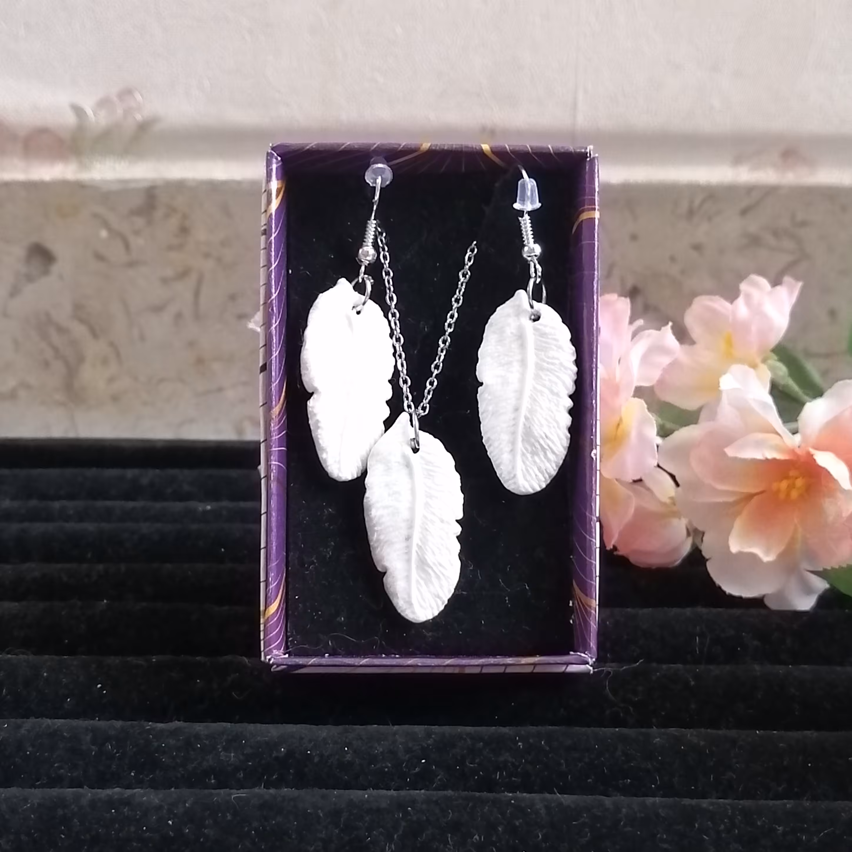 نیم ست طرح پر