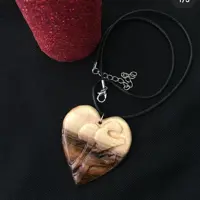 گردنبند عشق چوبی دستساز چوبی گالری  
