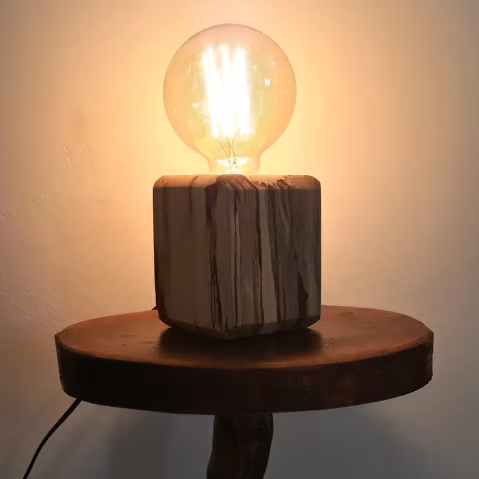 آباژور رومیزی مدل روشنک همراه با لامپ ادیسون و سیم و کلید