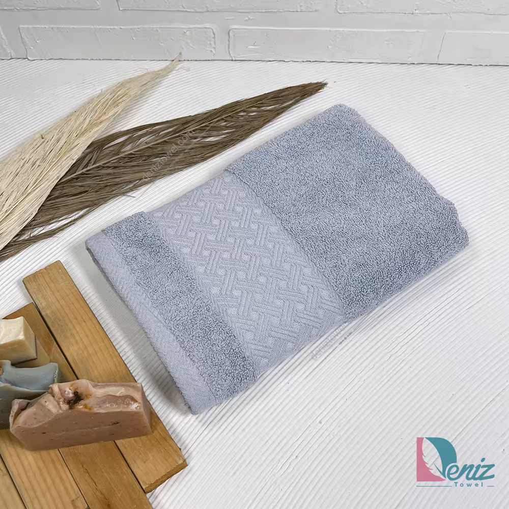 حوله دستی طرح کارولین رنگ نقرابی