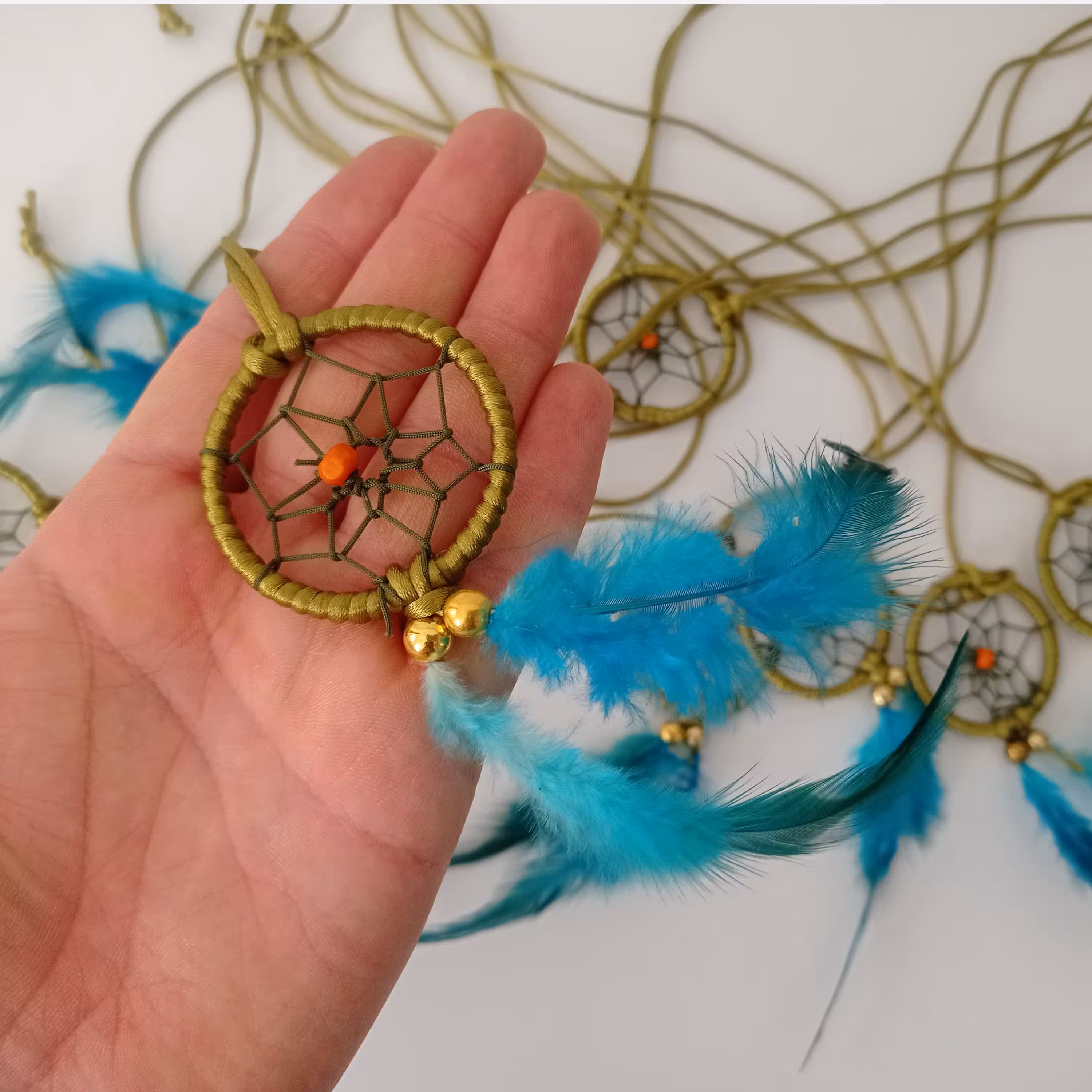 آویز ماشین و دریم کیچر یا کابوس گیر زیتونی رنگ