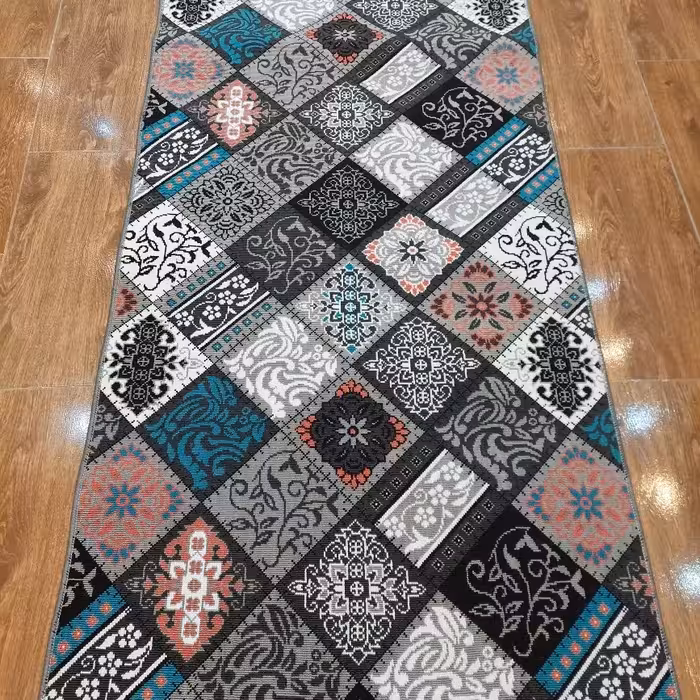 کناره گلیم فرش ماشینی طرح جدید زیبا سایز 130 در 140 سانت( ابعادموردنظرمشتری) ارسال باتیپاکس پسکرایه)