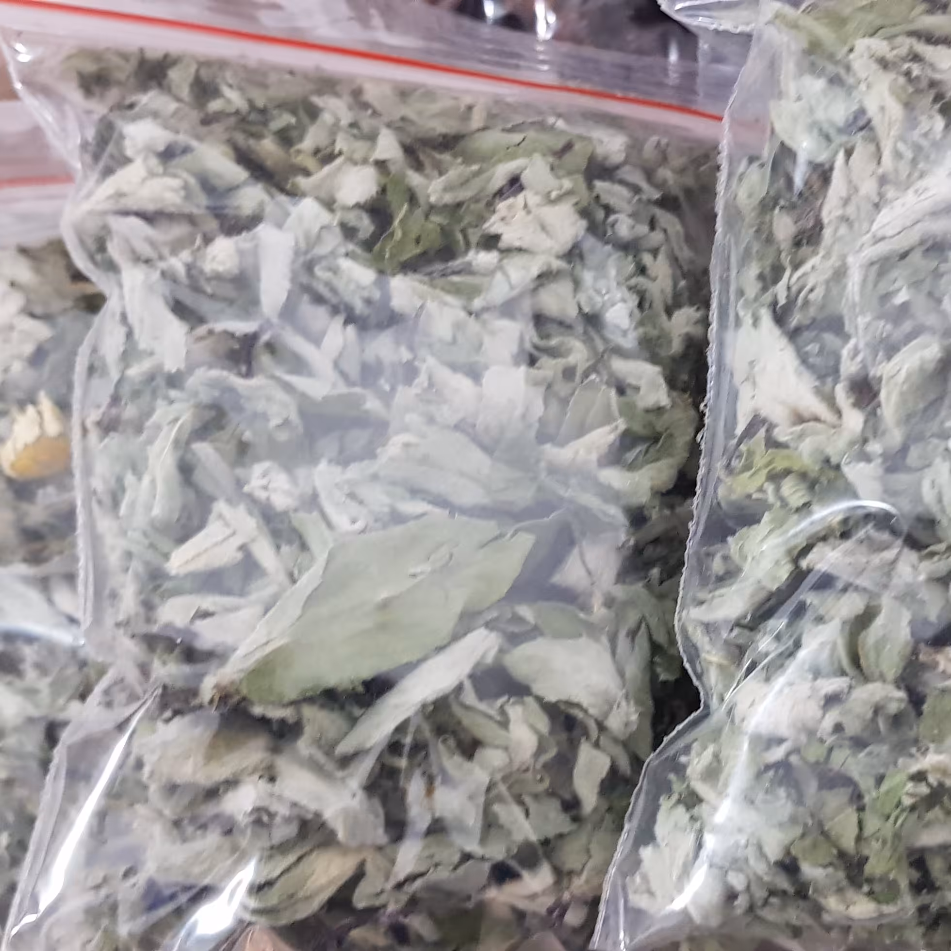 پونه روستای فخرآباد مشکین شهر در بسته های 30 گرمی