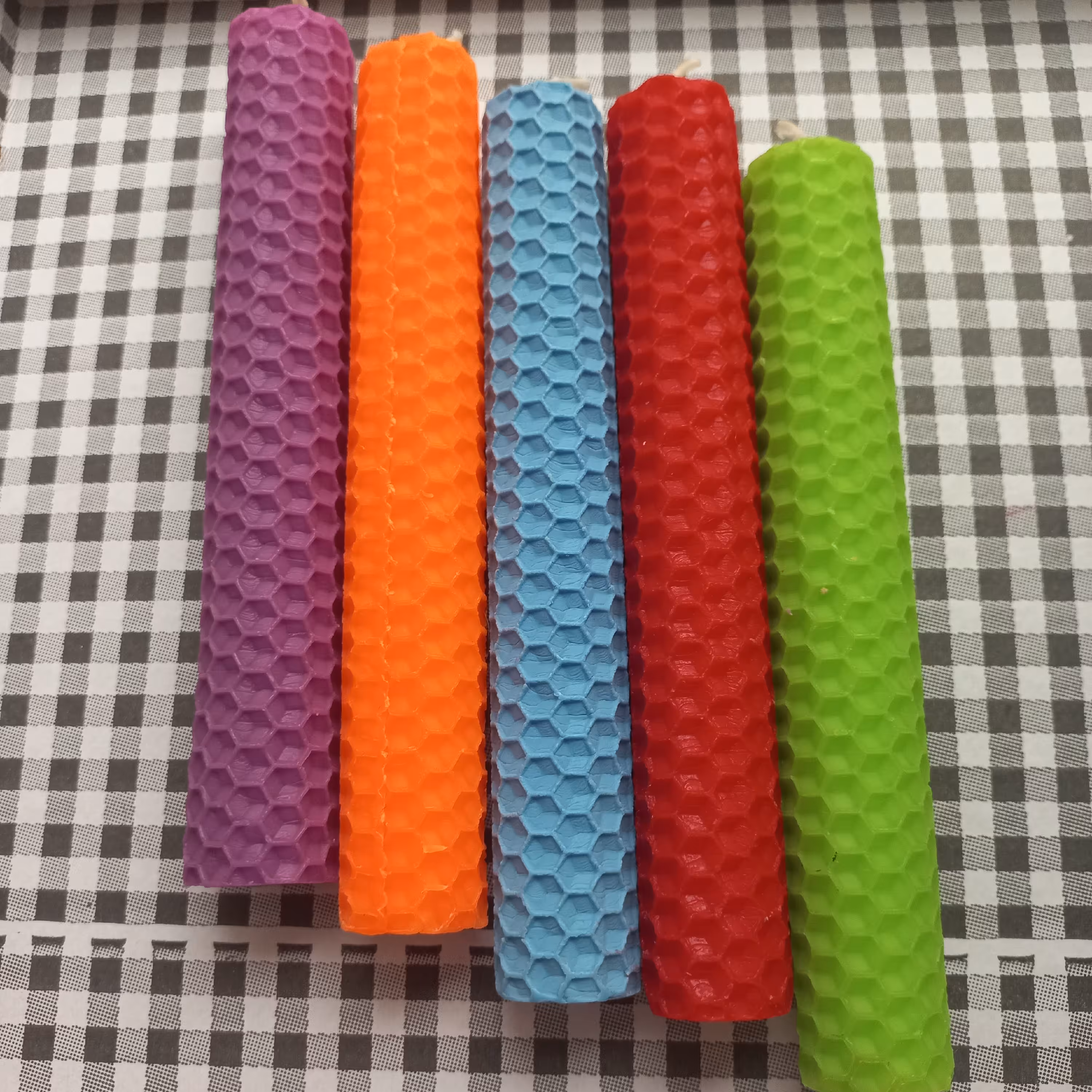 شمع های جذاب موم عسل یا بیزوکس