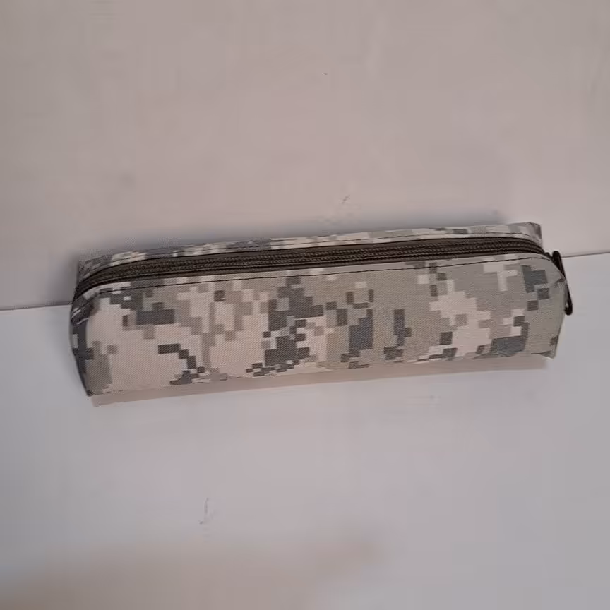 جامدادی پارچه ای پسرانه طرح چریکی 20 سانتی 