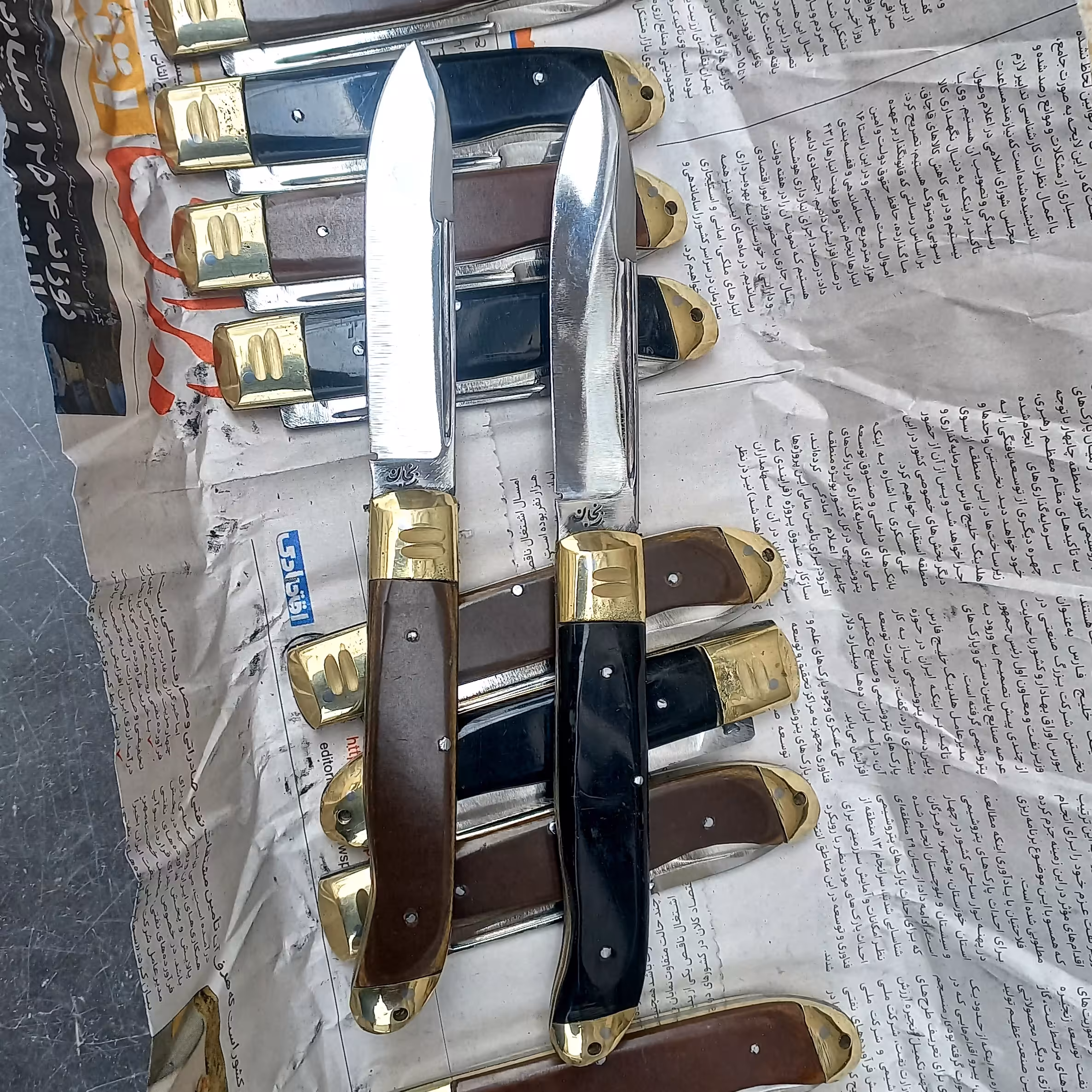 جیبی سایز 4 تیغه فولاد استیل ضد زنگ باربند برنج دسته کائوچو