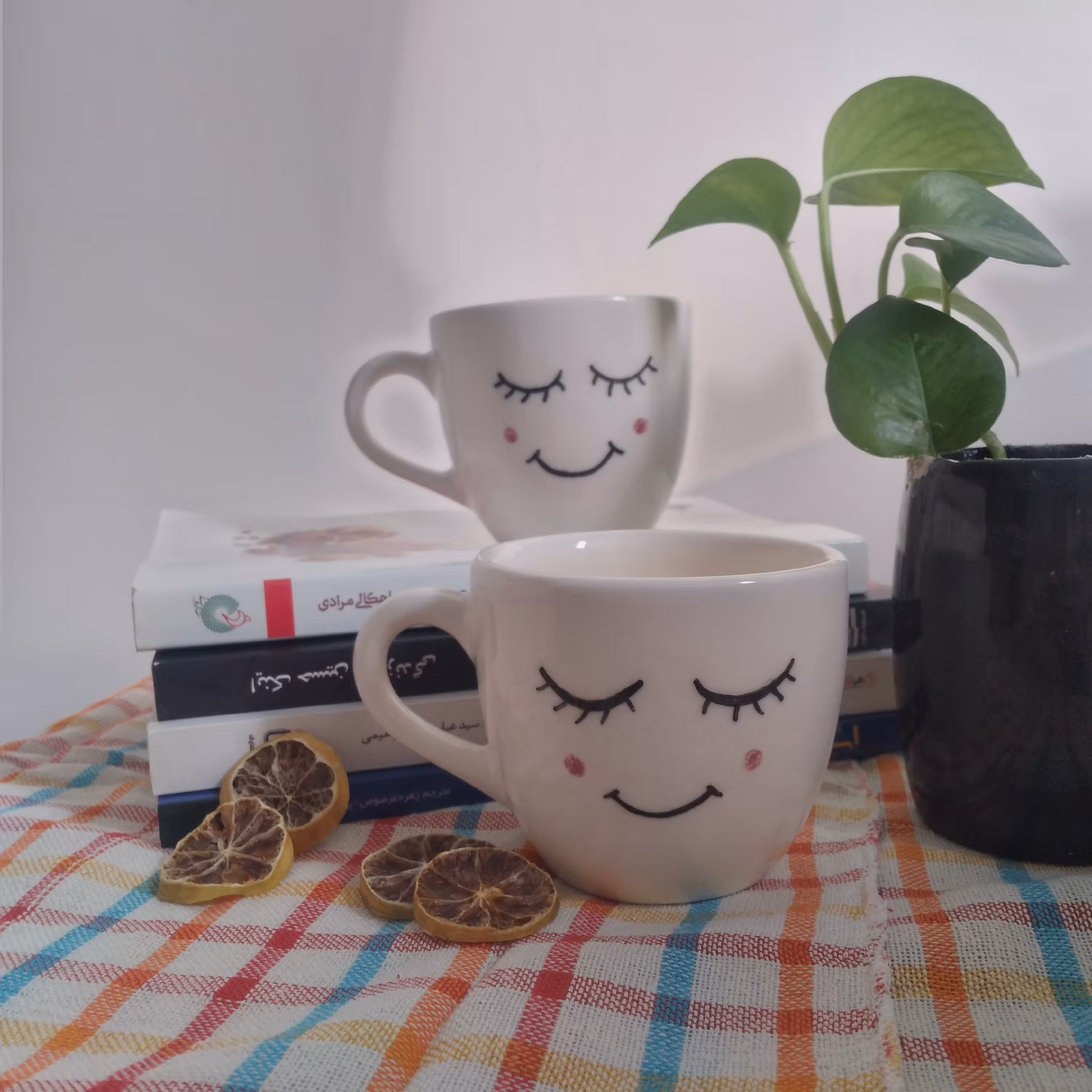 ماگ  فنجان       سرامیکی   کاملا   دست   ساز   لبخند   دارای  مقاومت‌‌بالا‌‌واستحکام‌بالا‌ومناسب‌استفاده‌روزانه‌🙃