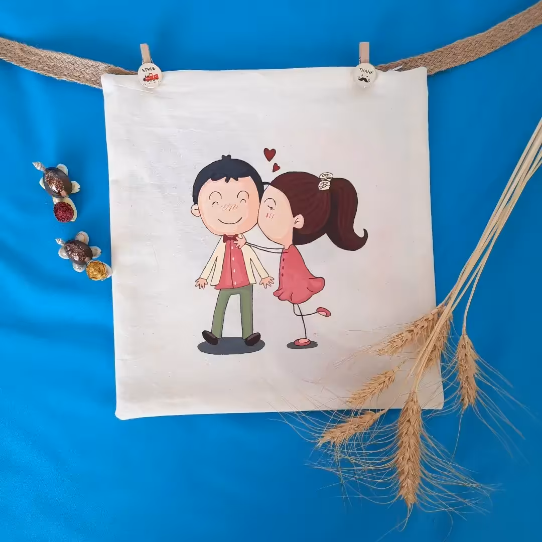 کوسن فانتزی 40 در 40 دستدوز  نقاشی شده با رنگ مخصوص پارچه،کیف پارچه ای هی مانگ