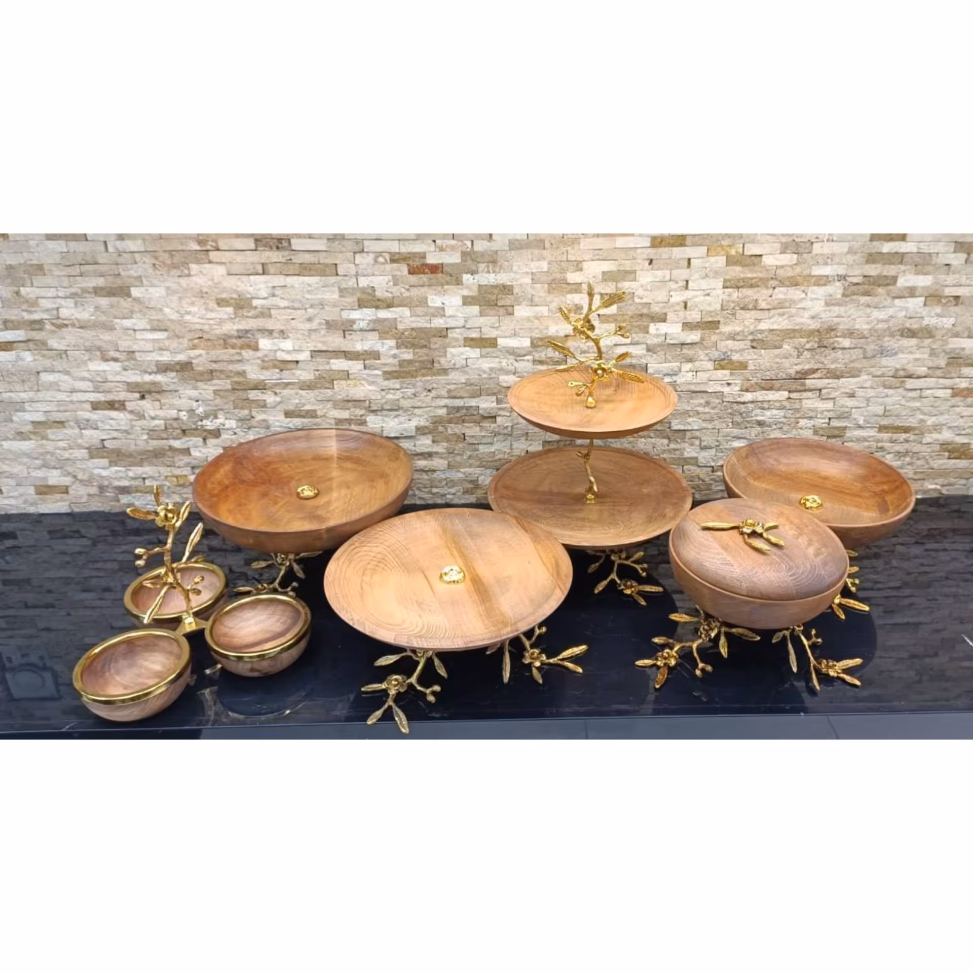 ست پذیرایی 6تیکه طرح گل مریم  چوب از جنس راش با پایه هاو گل های  برنجی بسیار شیک و کاردبی 