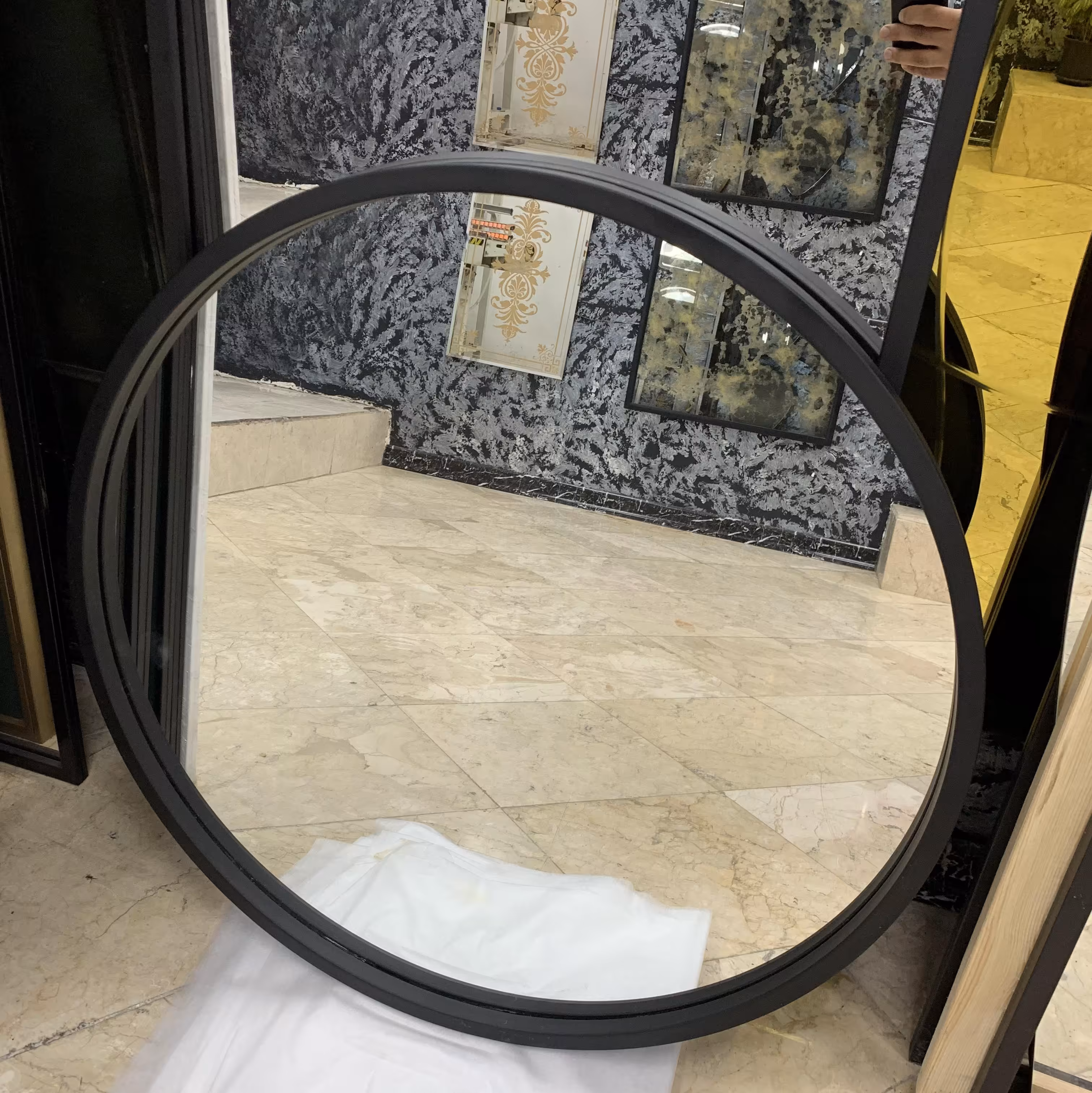 آینه گرد قاب دار قطر 80