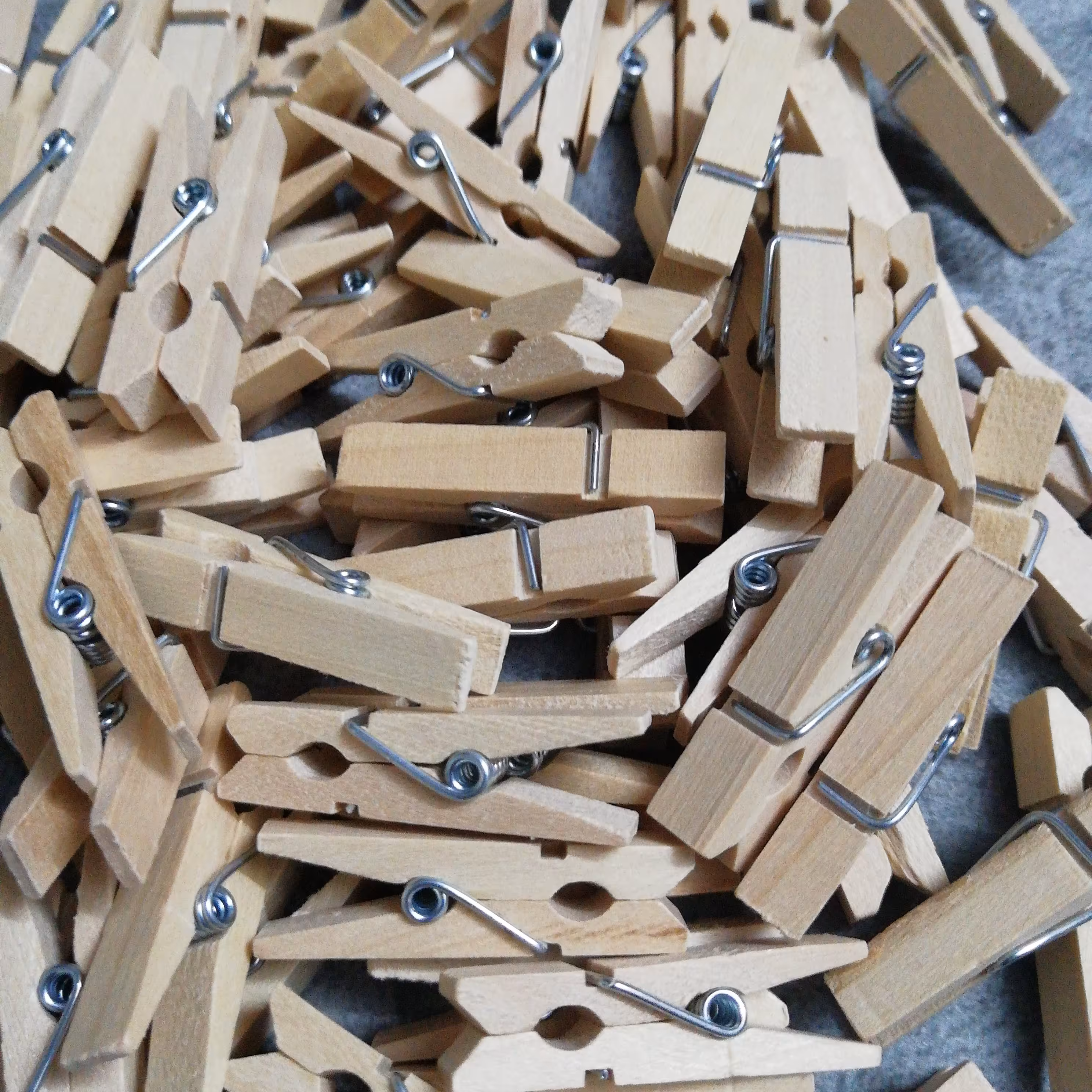 گیره چوبی ریسه عکس (3/5 سانتی) (بسته 10 عددی)