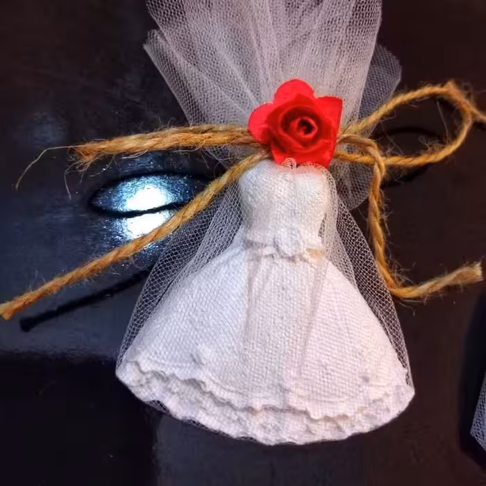 گیفت لباس عروس