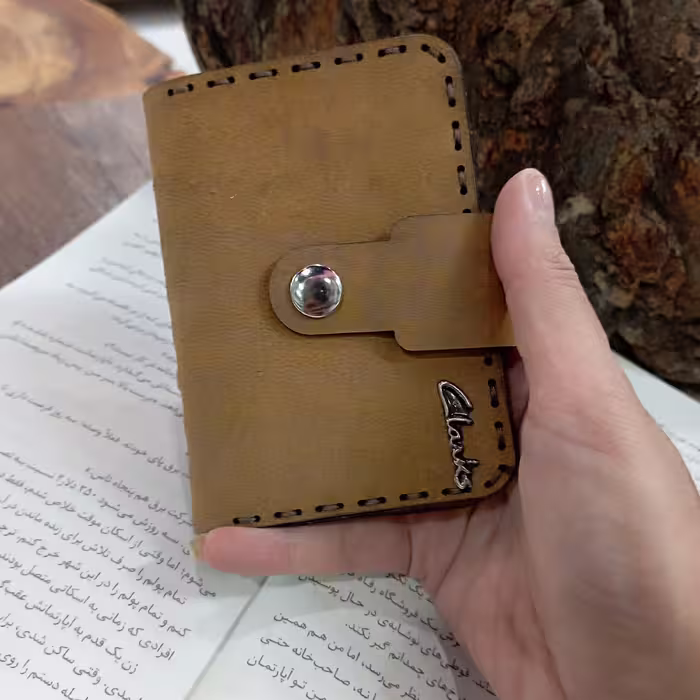 کیف کارتی چرم طبیعی مدل کتابی دست دوز