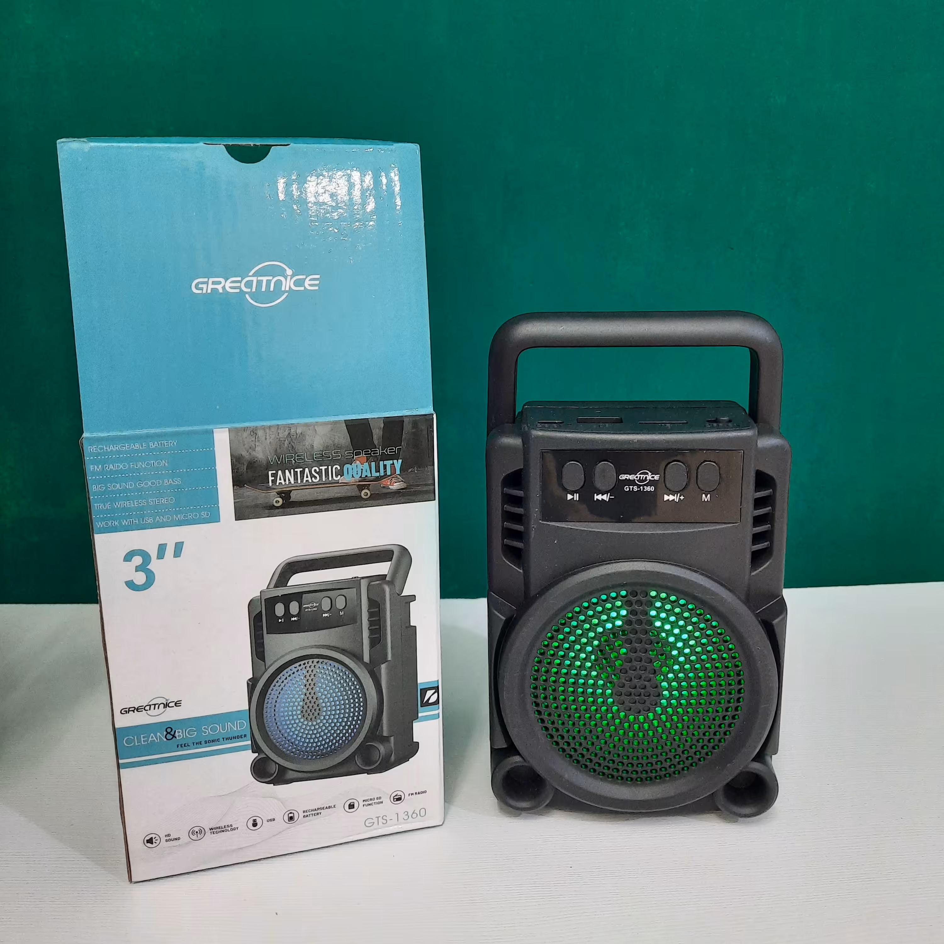 اسپیکر بلوتوثی قابل حمل gts-1360 فلش خور و رم خور با قدرت صدای قوی و رقص نوردار