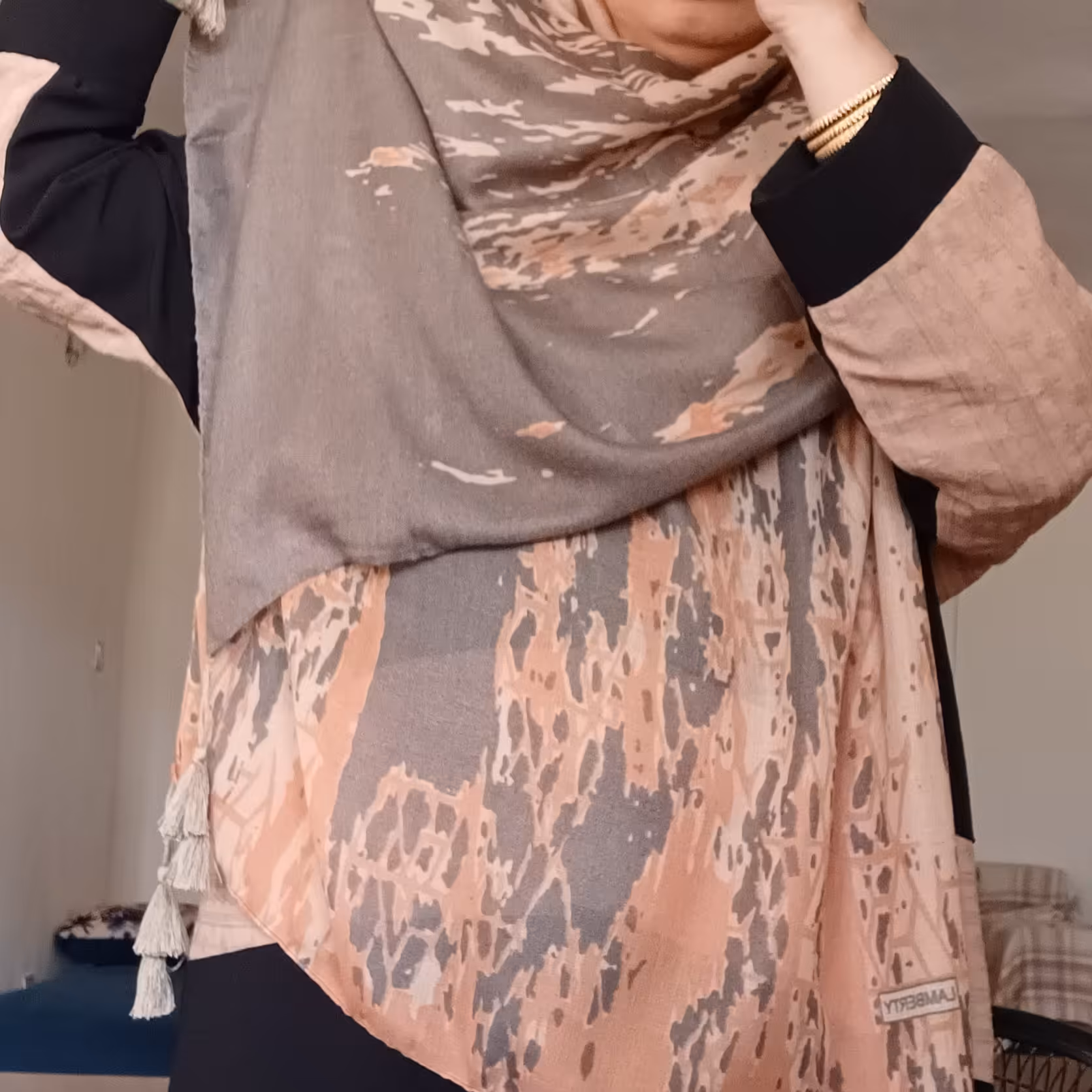 شال نخی منگوله دار