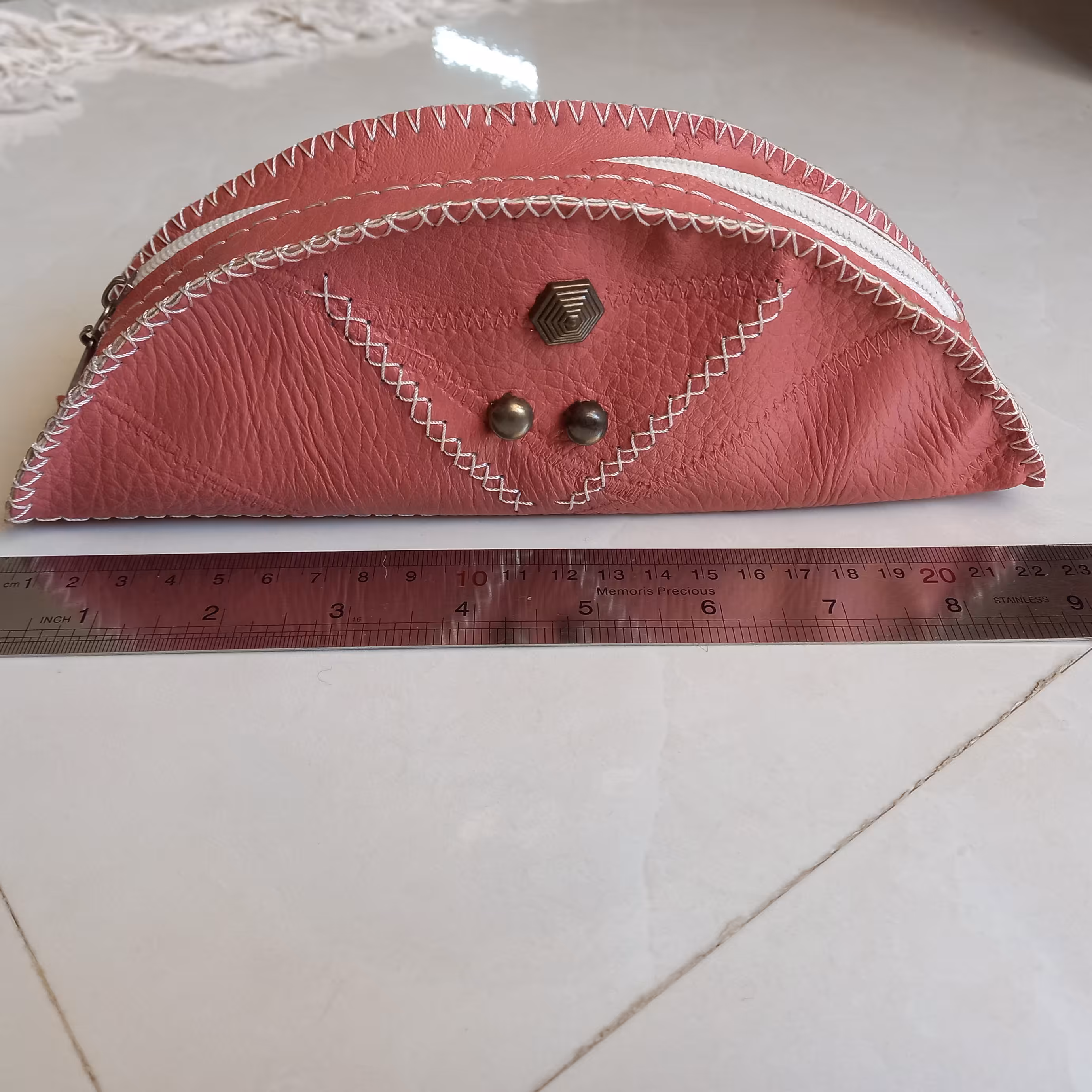 جامدادی نیم دایره ای جامدادی چرم مصنوعی دستدوز  جامدادی صورتی 