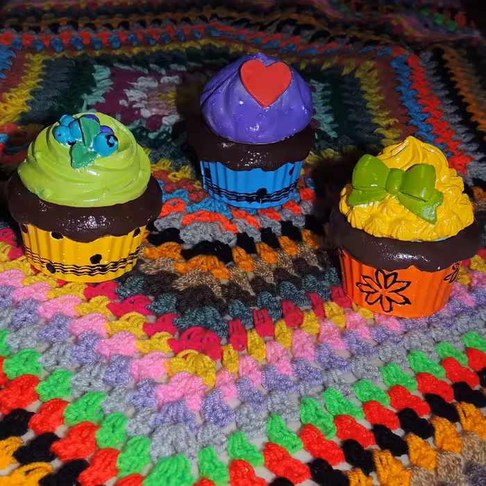 جا جواهری گچی رنگ شده طرح کاپ کیک