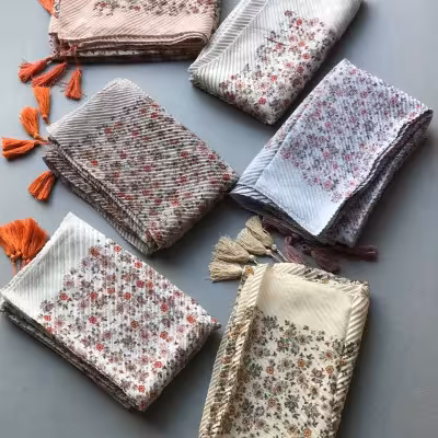 شال پلیسه نخی منگوله دار مناسب 4 فصل بر پایه تابستان وارداتی