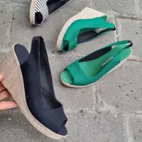مدل کنفی صندل برشکا
زیره پفک طبی سبک وزن با روکش کنف
پاشنه 7سانت 
