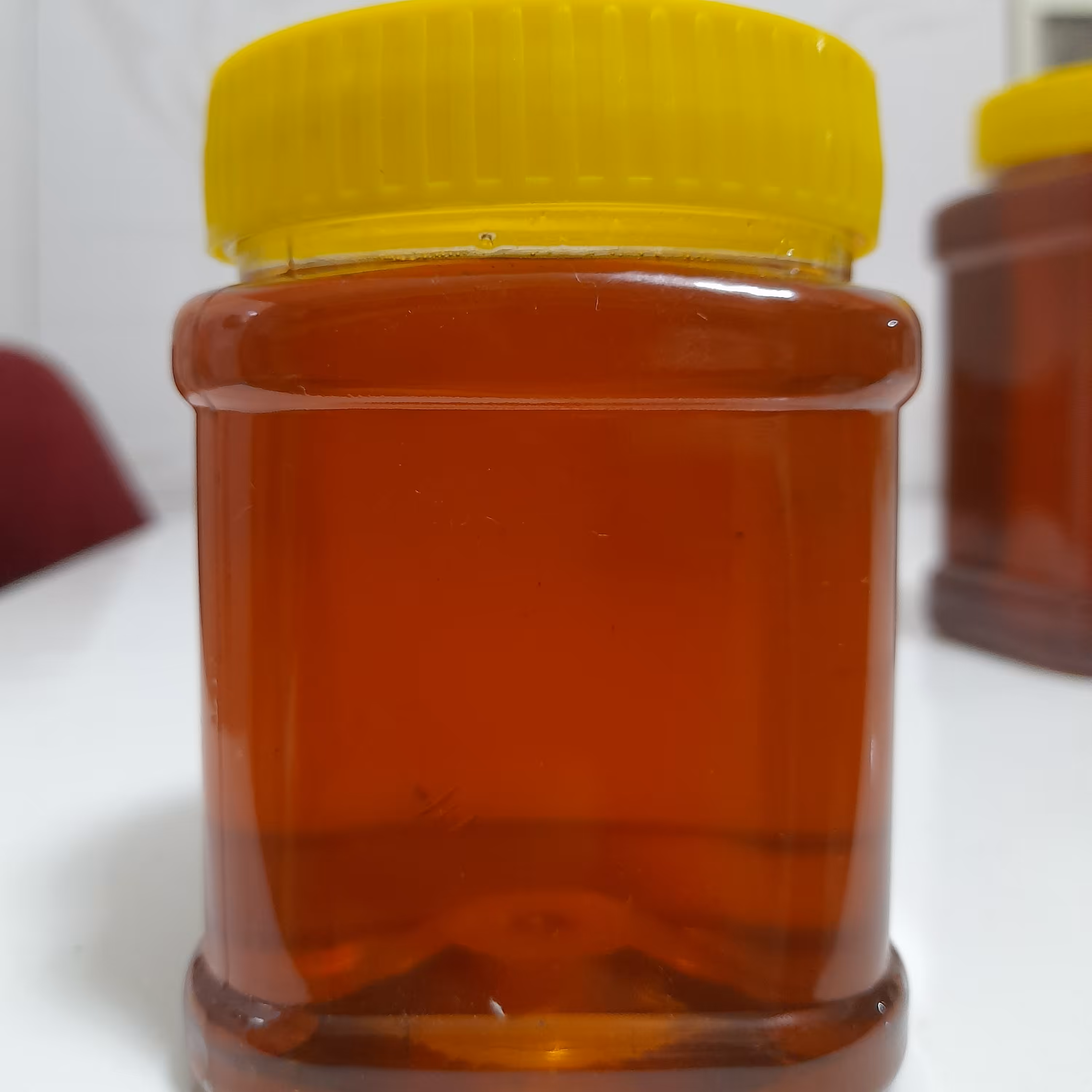 عسل طبیعی مشگین از دامنه های سبلان شهر نیم کیلو بدون موم