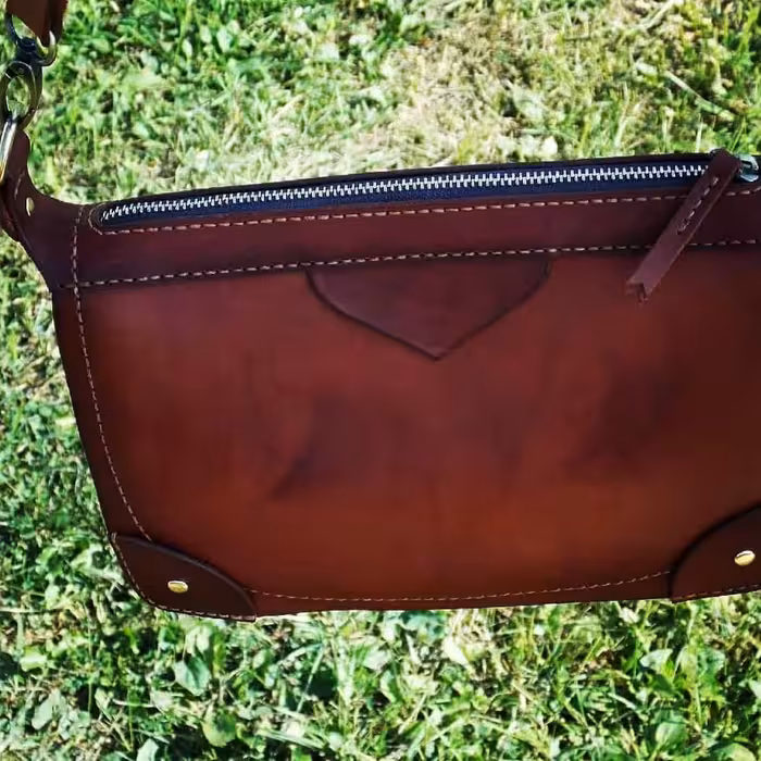 کیف دوشی زنانه چرم