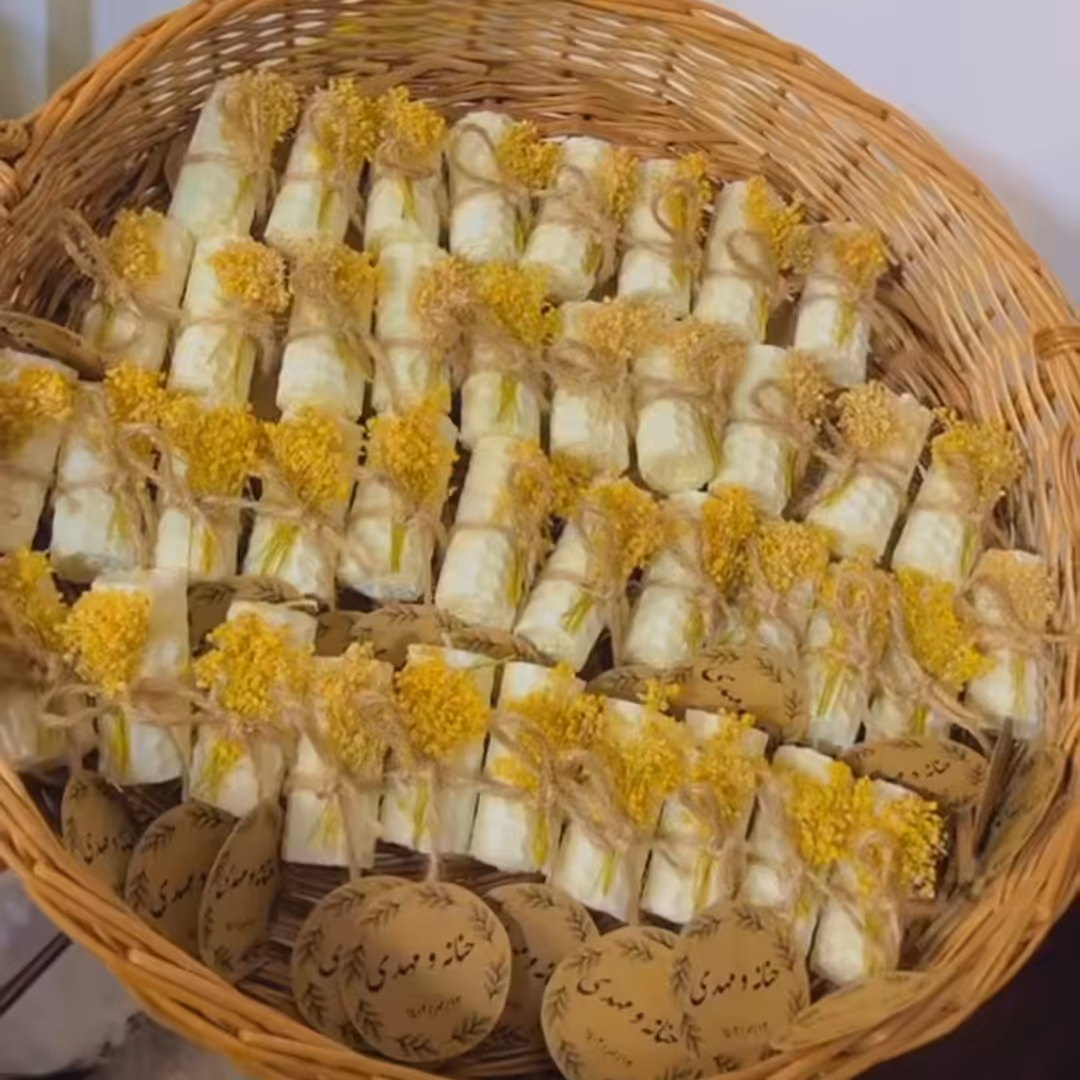 گیفت مهمونی