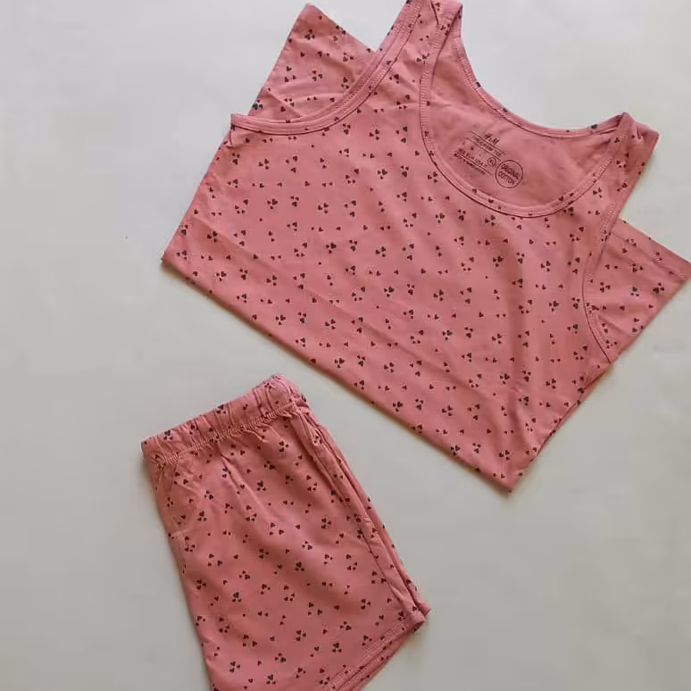تاپ و شورتک زنانه طرح دار