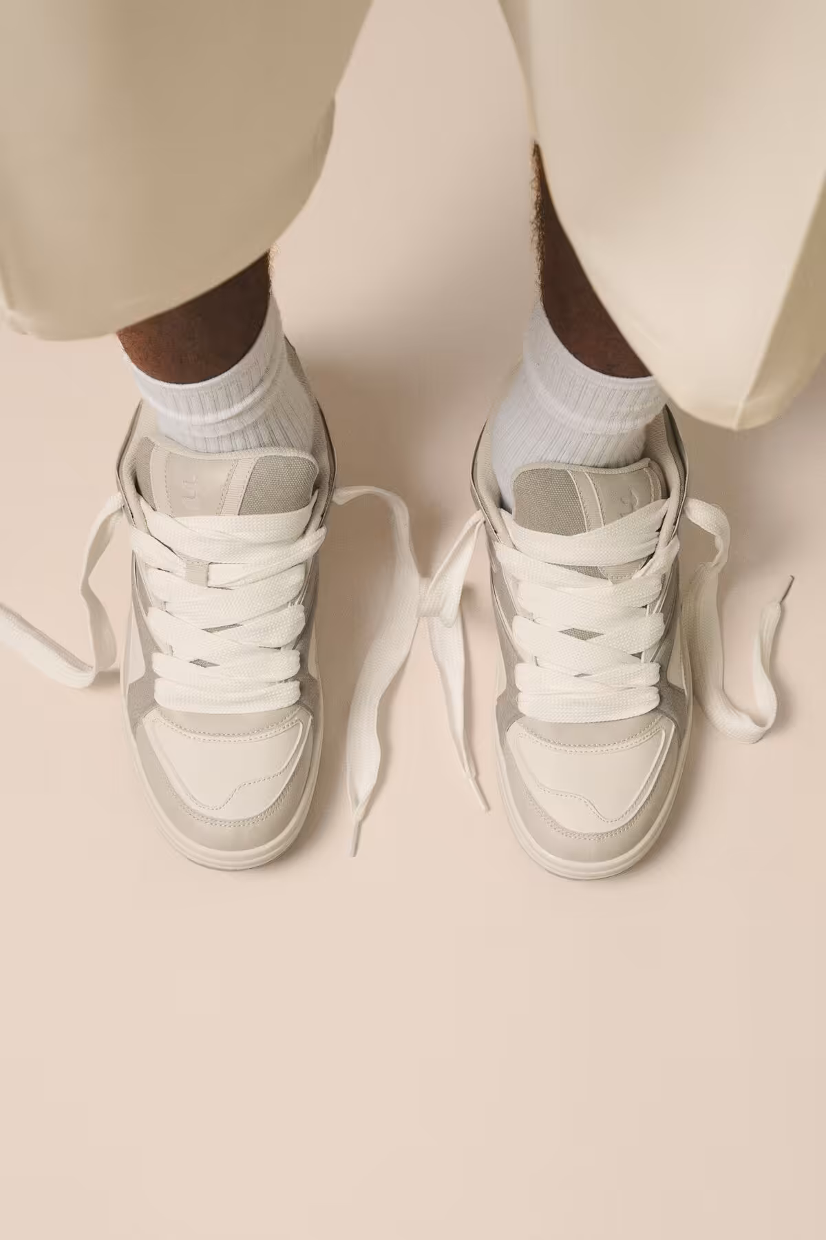 اسنیکر چند رنگ مردانه کفش ورزشی اسپری کنتراست Bershka