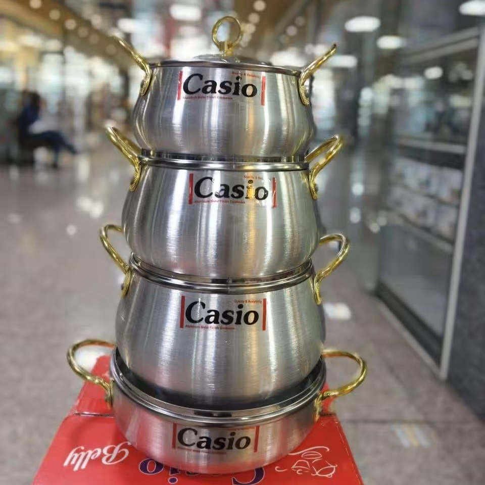 سرویس قابلمه 8 پارچه درب پیرکس دسته طلایی مارک کاسیو 