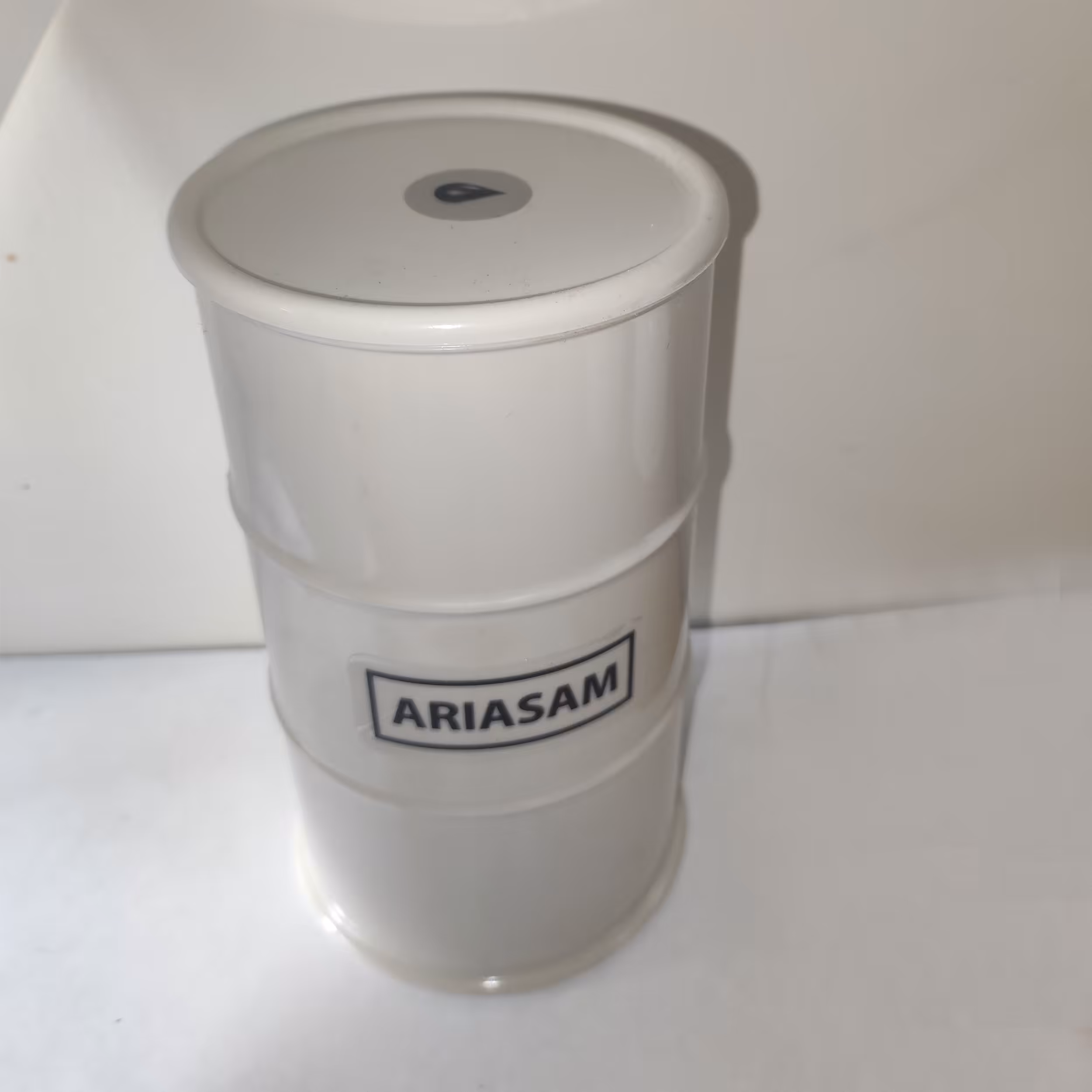 بانکه آریاسام طرح بشکه نفت کرم با گنجایش 900 میلی لیتر  با کیفیت عالی