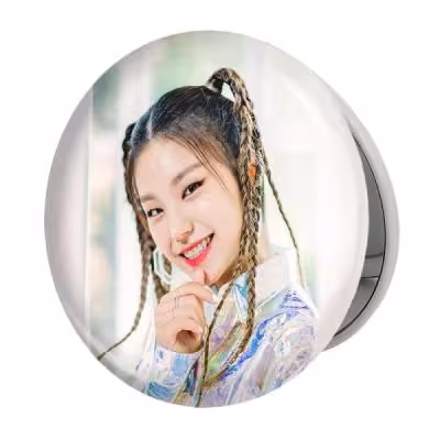 آینه جیبی خندالو طرح یجی گروه ایتزی ITZY مدل تاشو کد 12442