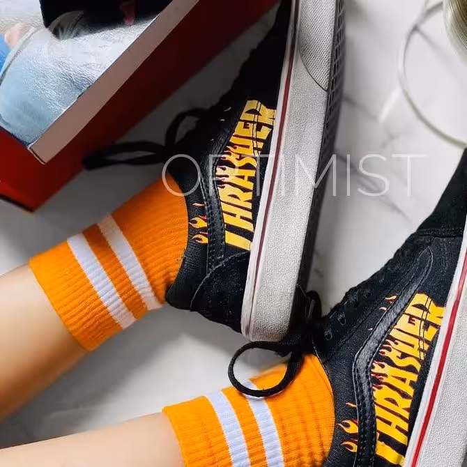 جوراب دوخط زمینه پرتقالی نیم ساق نخ پنبه