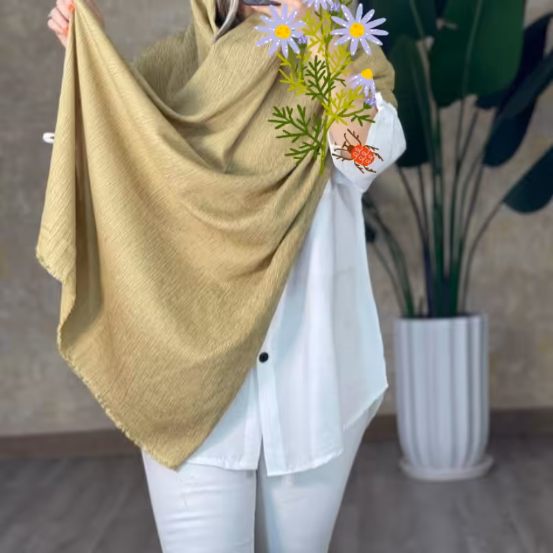 شال نخی طرح دار وساده رنگبندی داخل عکس