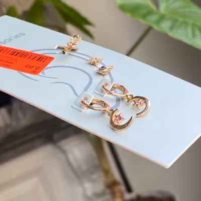 گوشواره دخترانه بسیار زیبا و اقتصادی برای کادو تولد