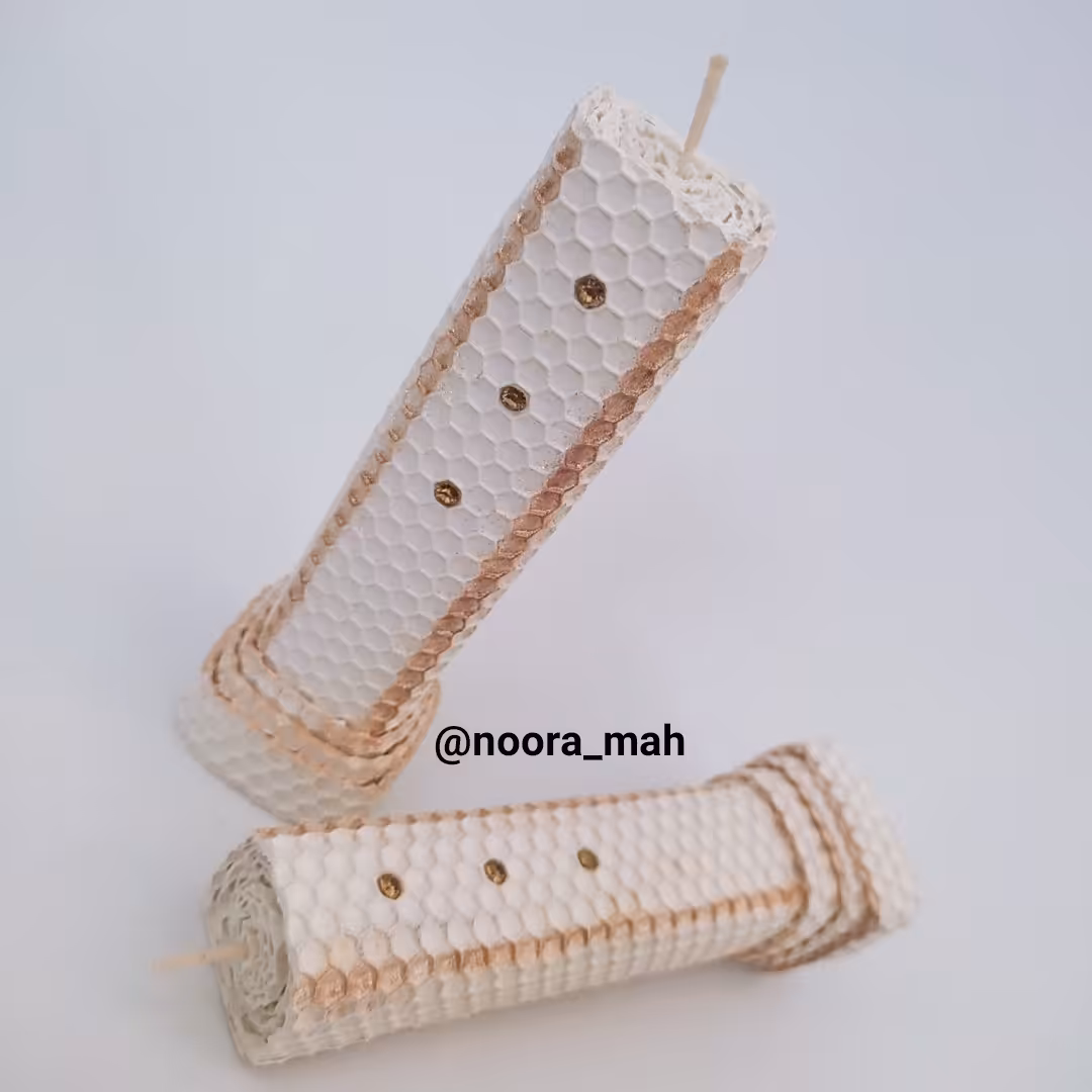 شمع های نگین دار جفتی با تزیین طلایی قابل سفارش در رنگ های دلخواه 