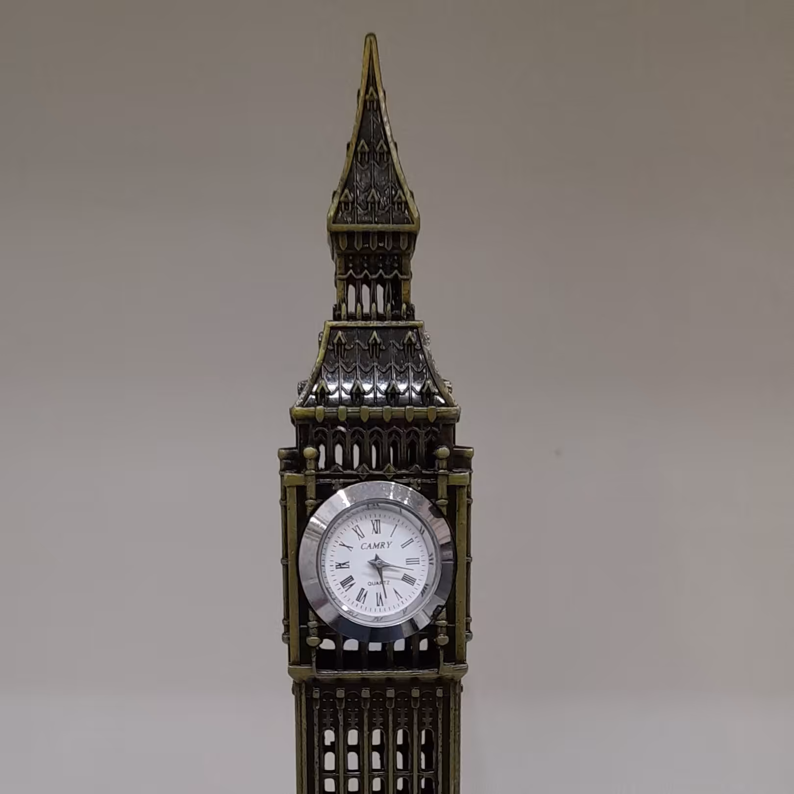 مجسمه برج ساعت فلزی