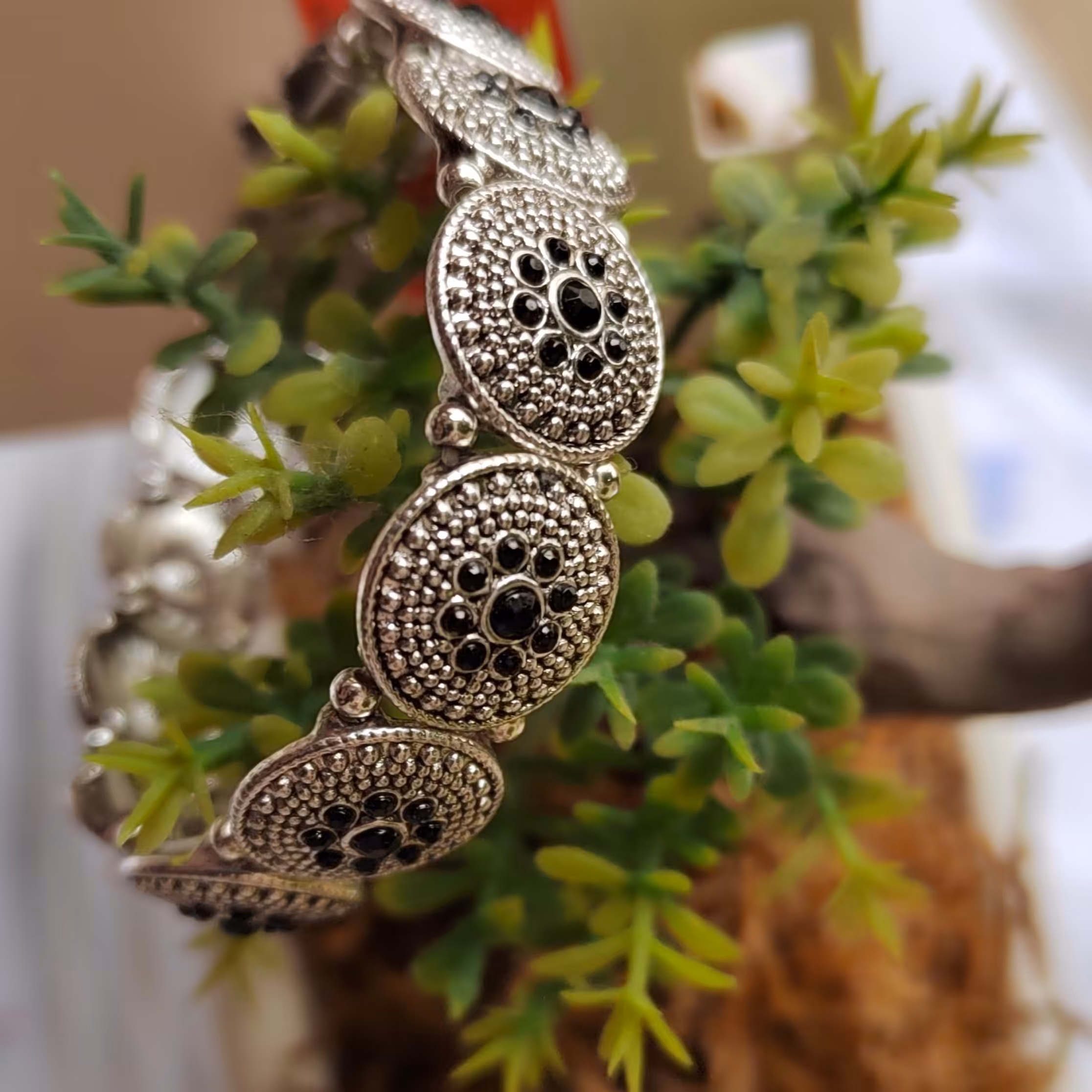 دستبندنگینی.. ارسال رایگان 