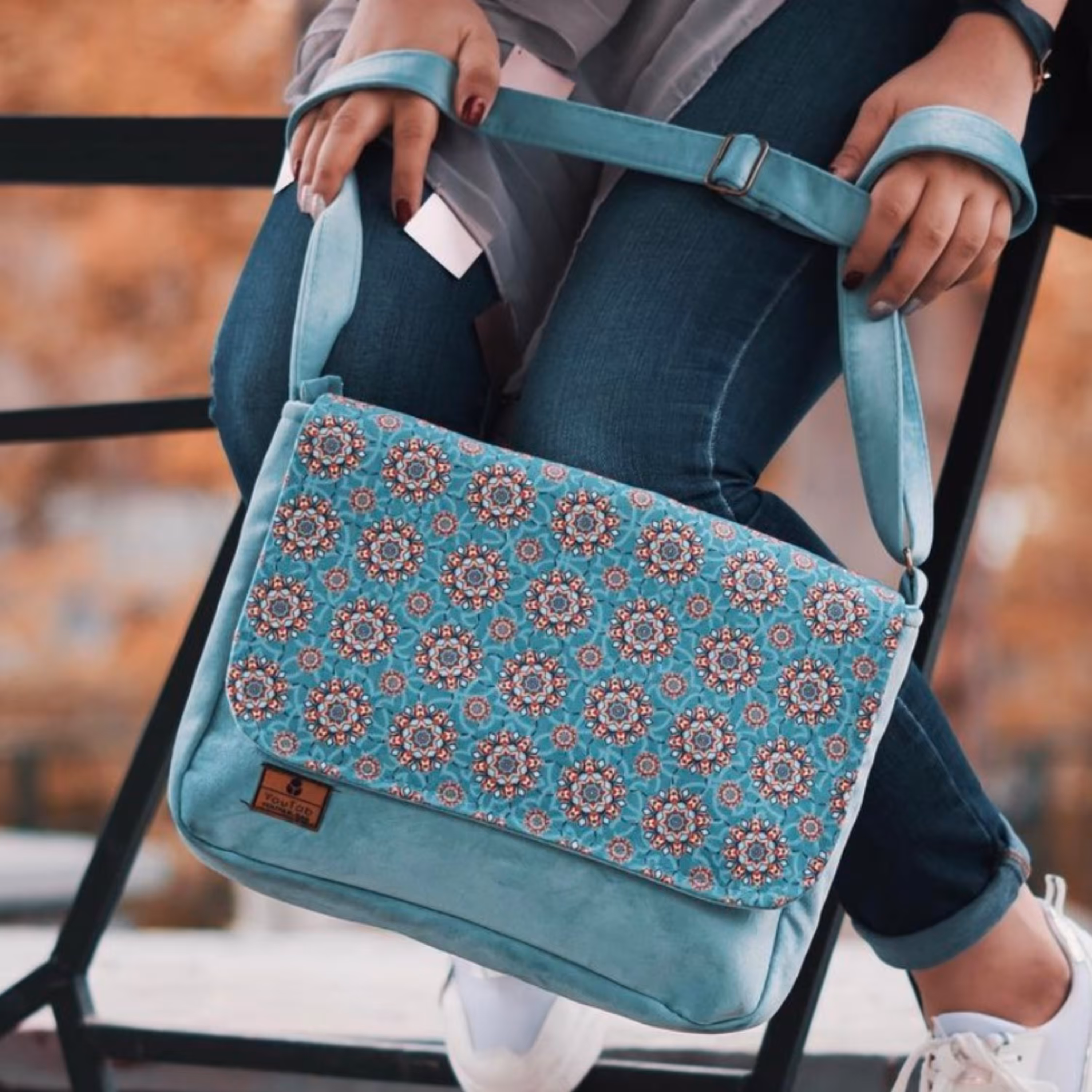 کیف دوشی یوتاب مدل درخشنده کد 5