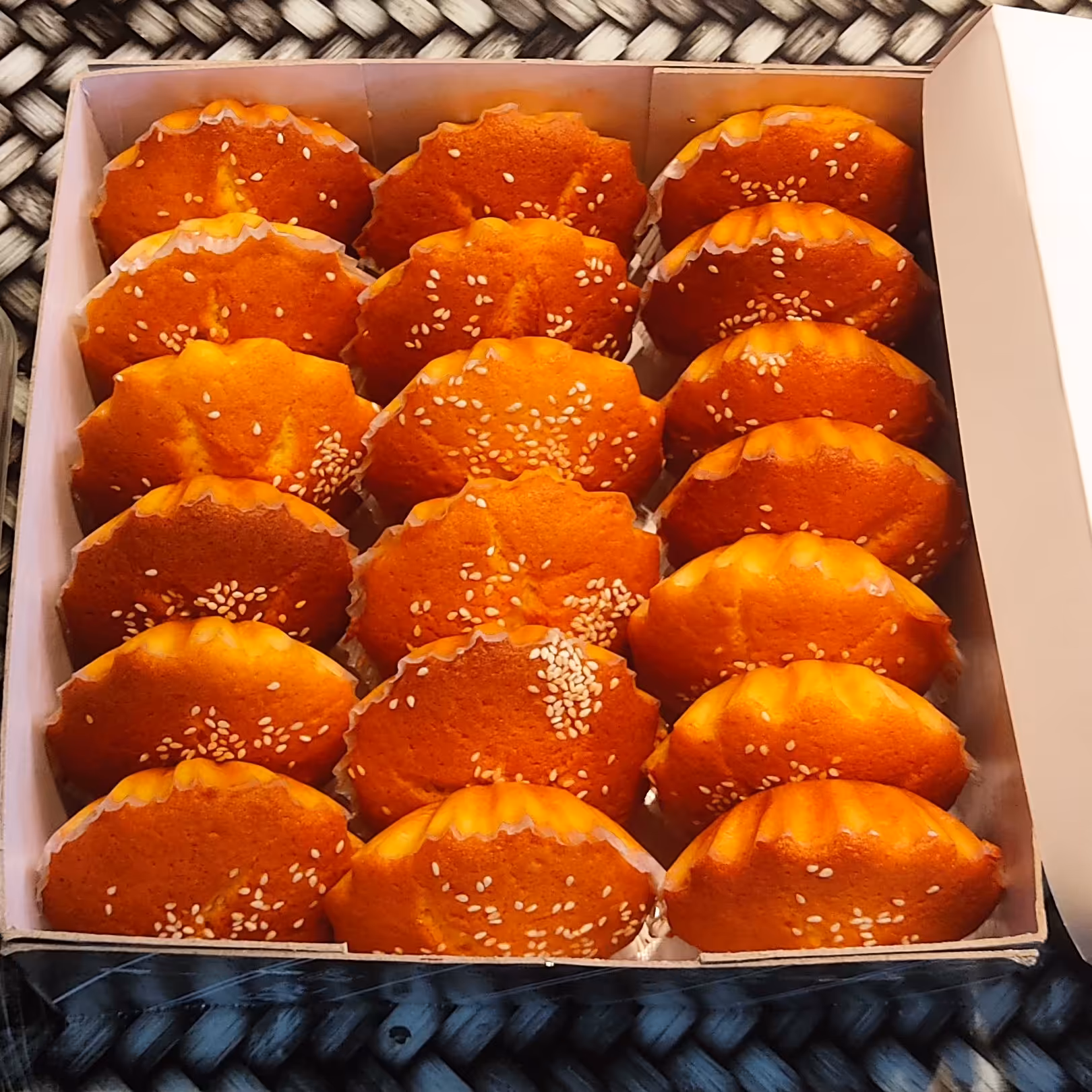 کیک یزدی خانگی اعلا درجه یک (1000 گرم)
