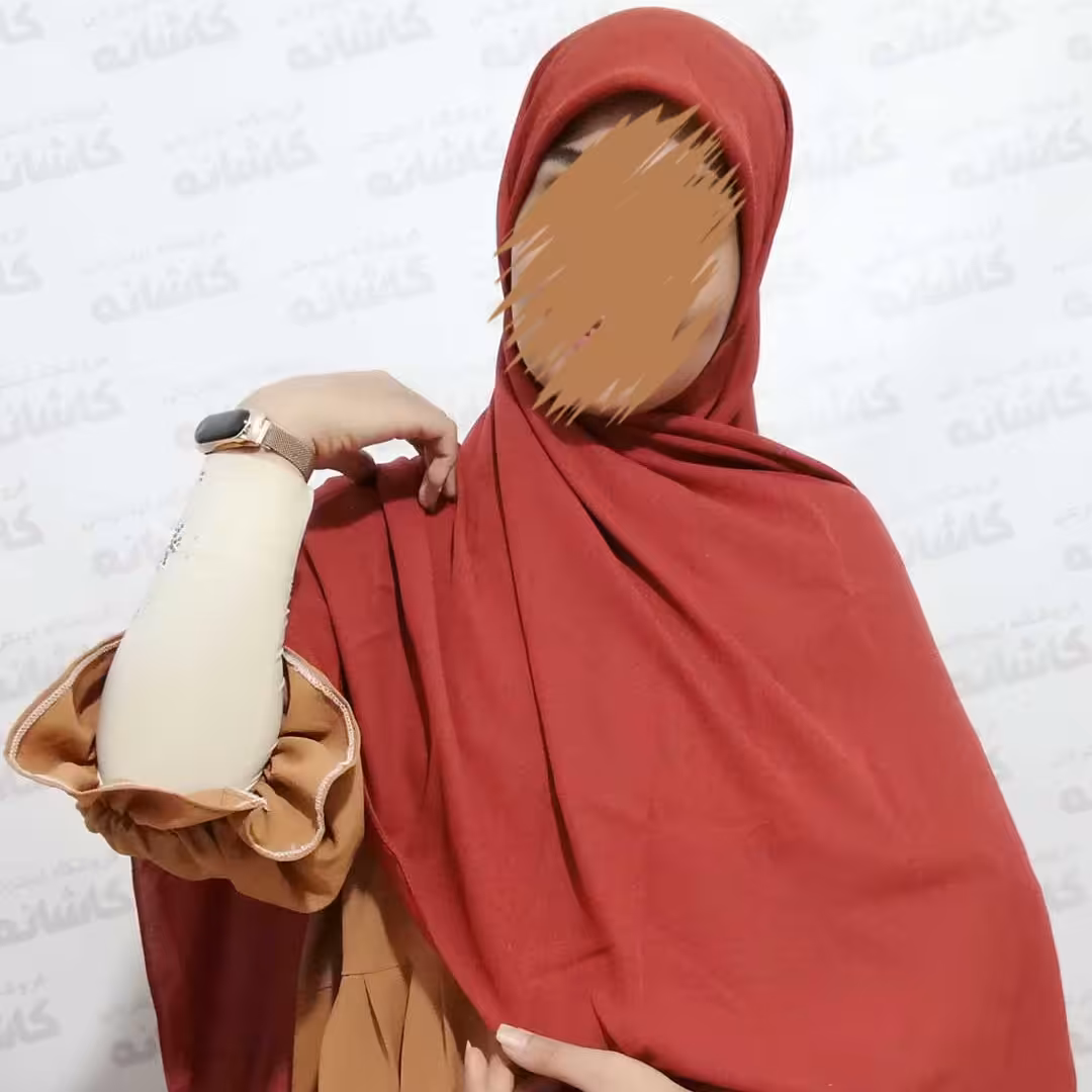 روسری کرپ حریر آجری