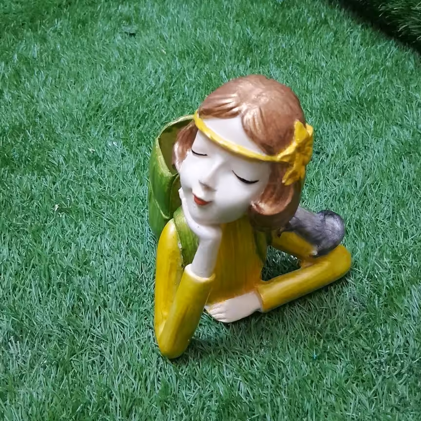 قلمدان دختر دانش آموز